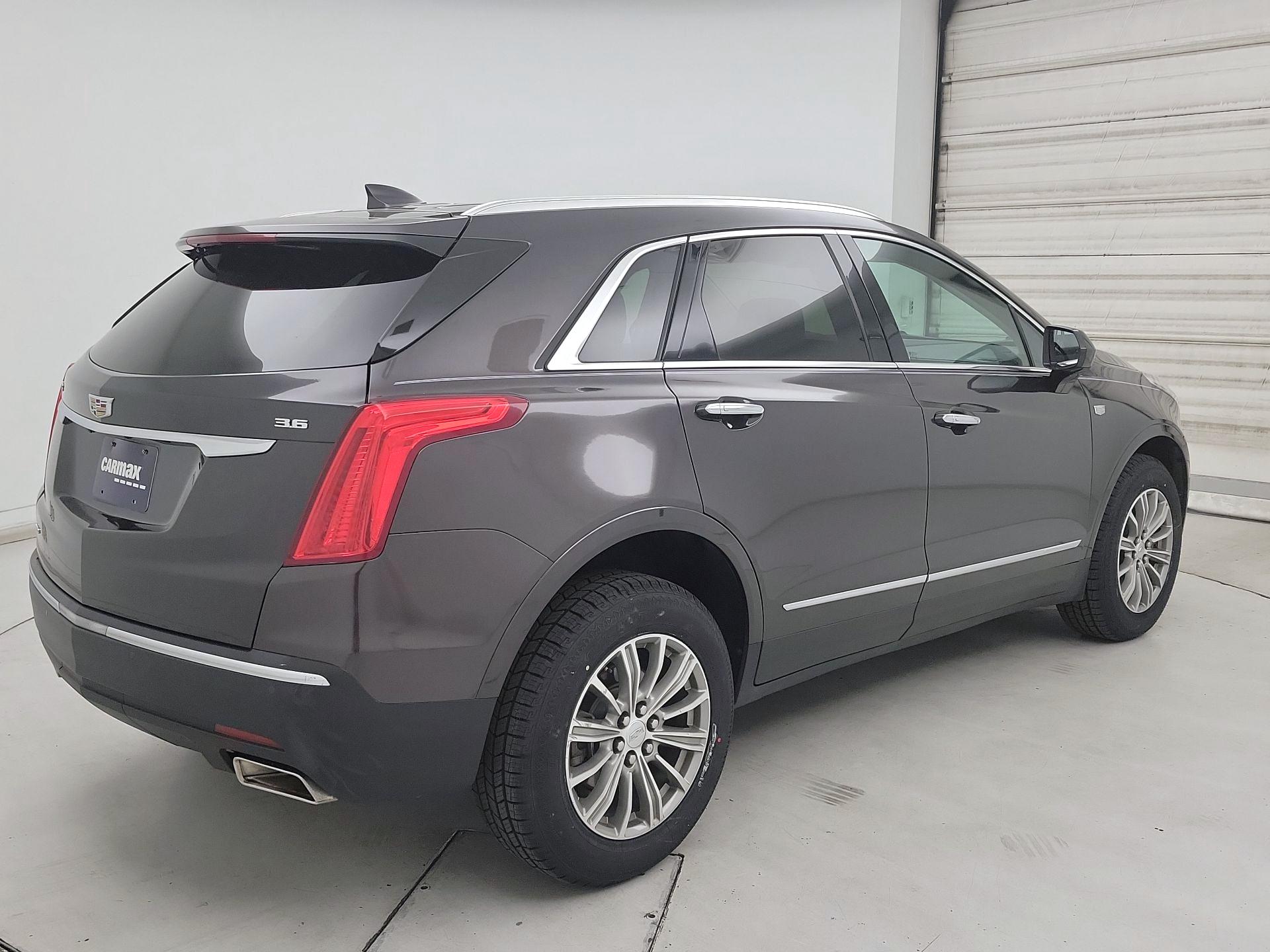 Thumbnail: 2017 Cadillac XT5 - 5