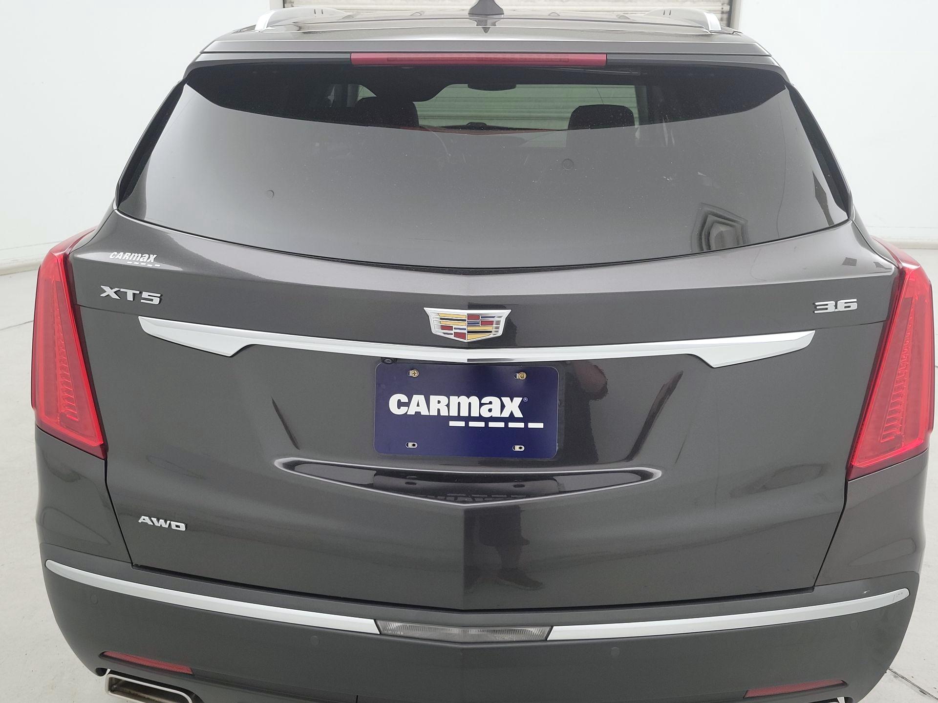 Thumbnail: 2017 Cadillac XT5 - 6