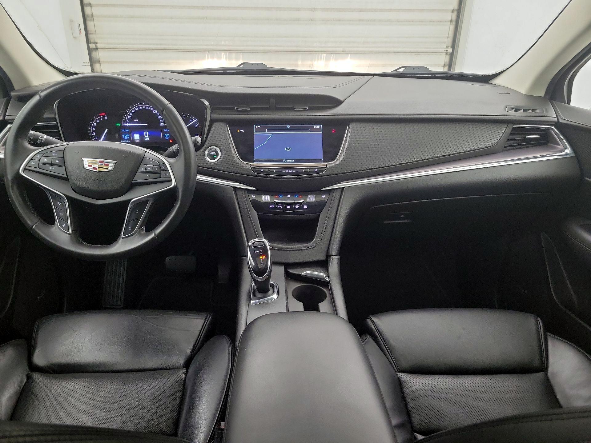 Thumbnail: 2017 Cadillac XT5 - 8