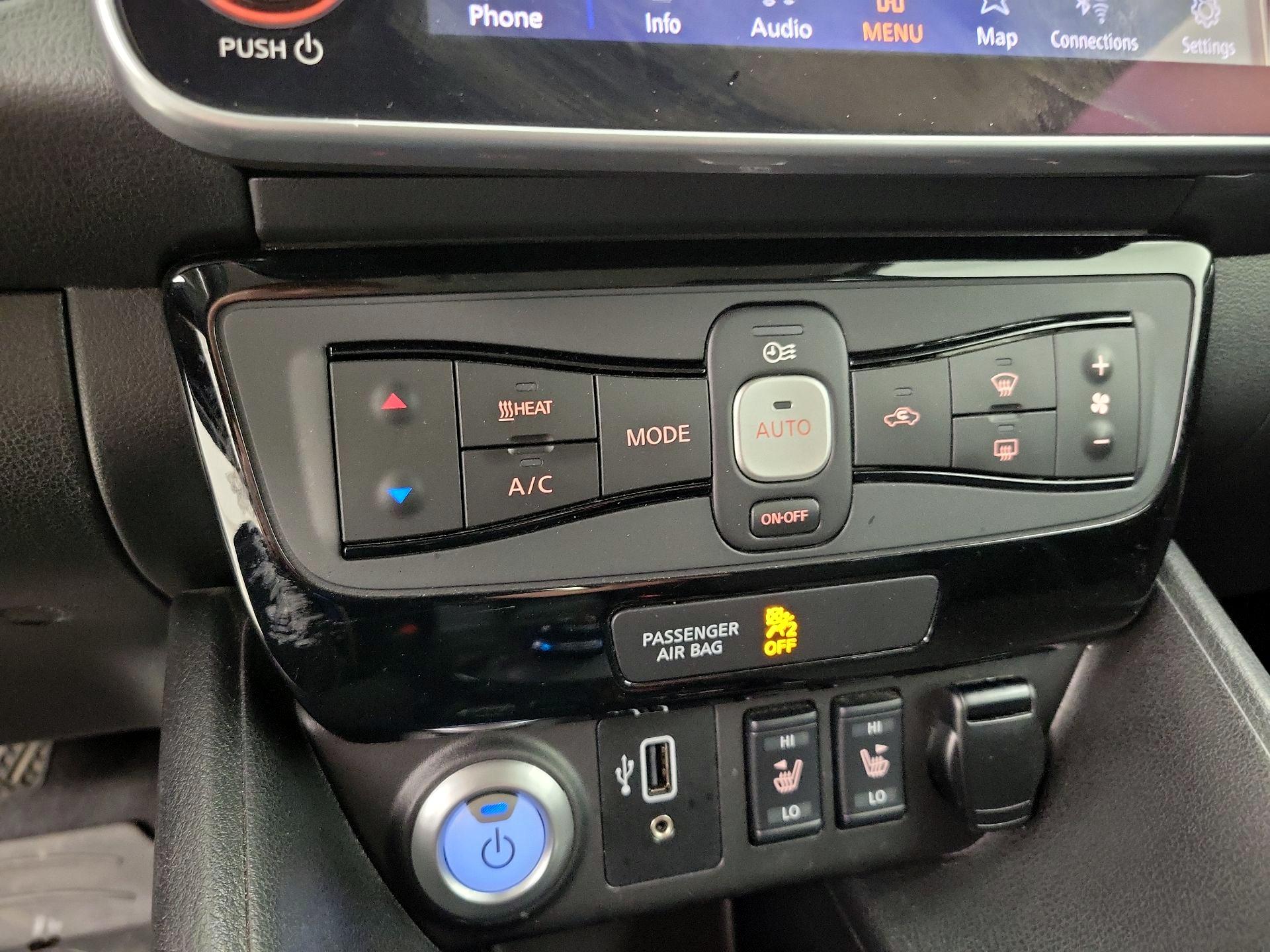 Thumbnail: 2019 Nissan Leaf - 16