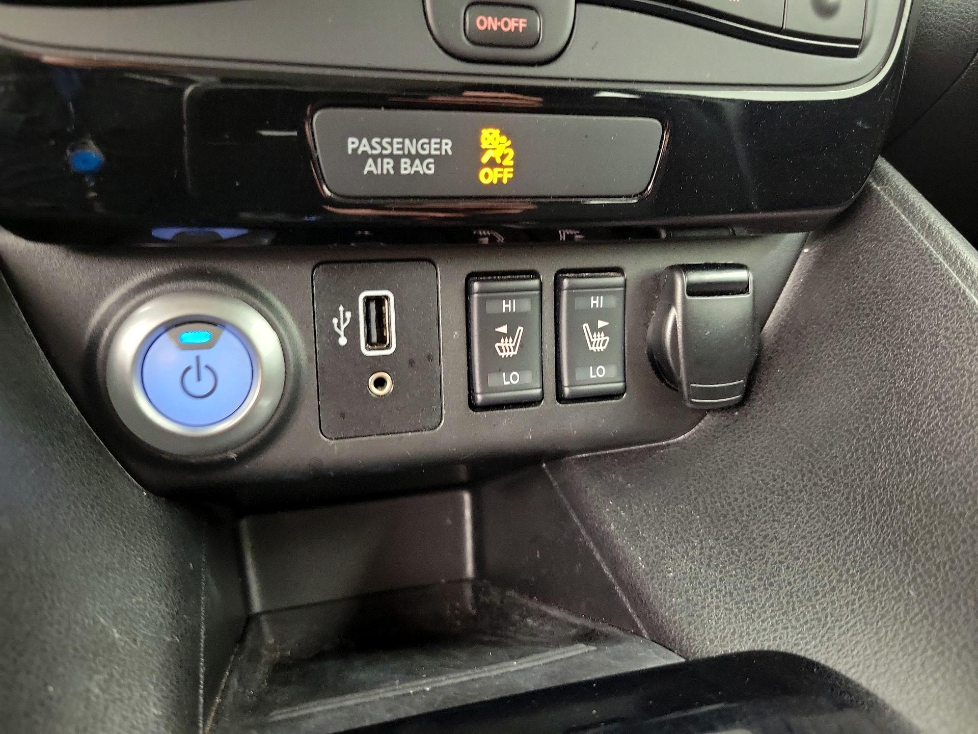 Thumbnail: 2019 Nissan Leaf - 18