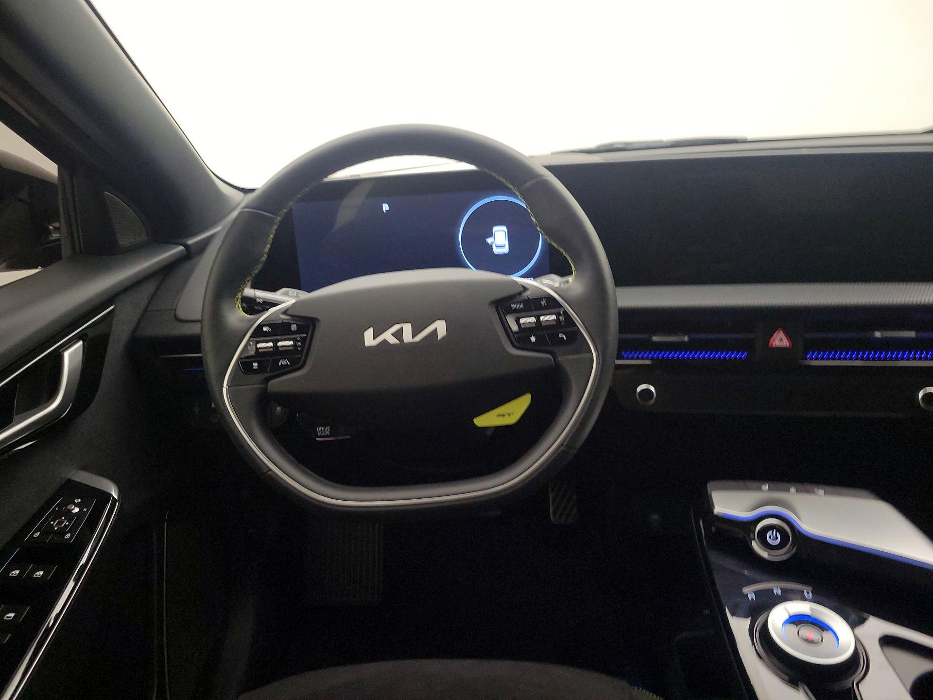 Thumbnail: 2024 Kia EV6 - 10