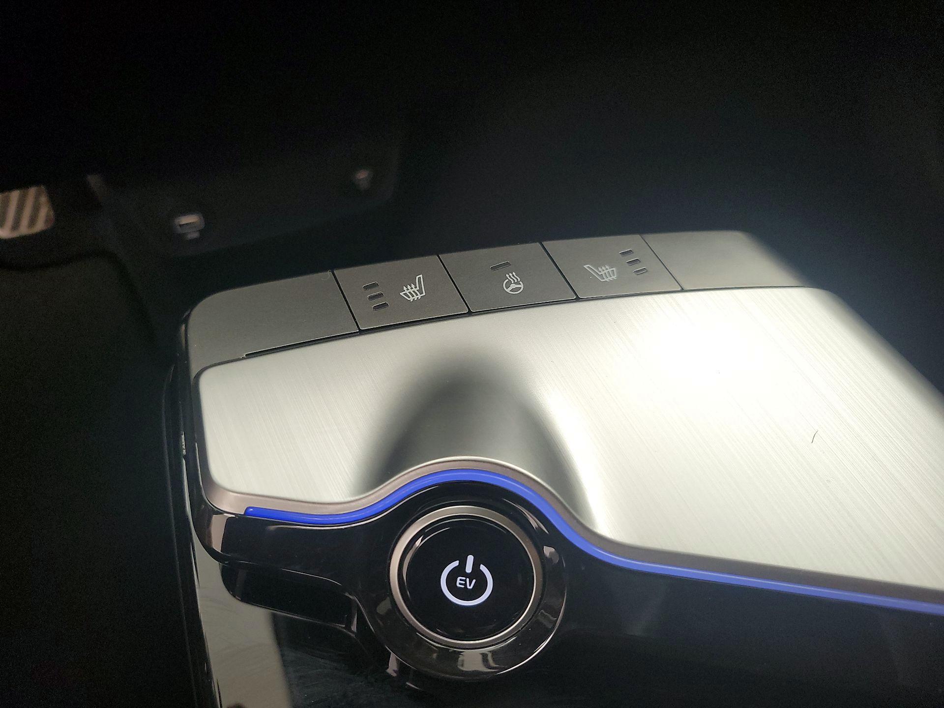 Thumbnail: 2024 Kia EV6 - 17