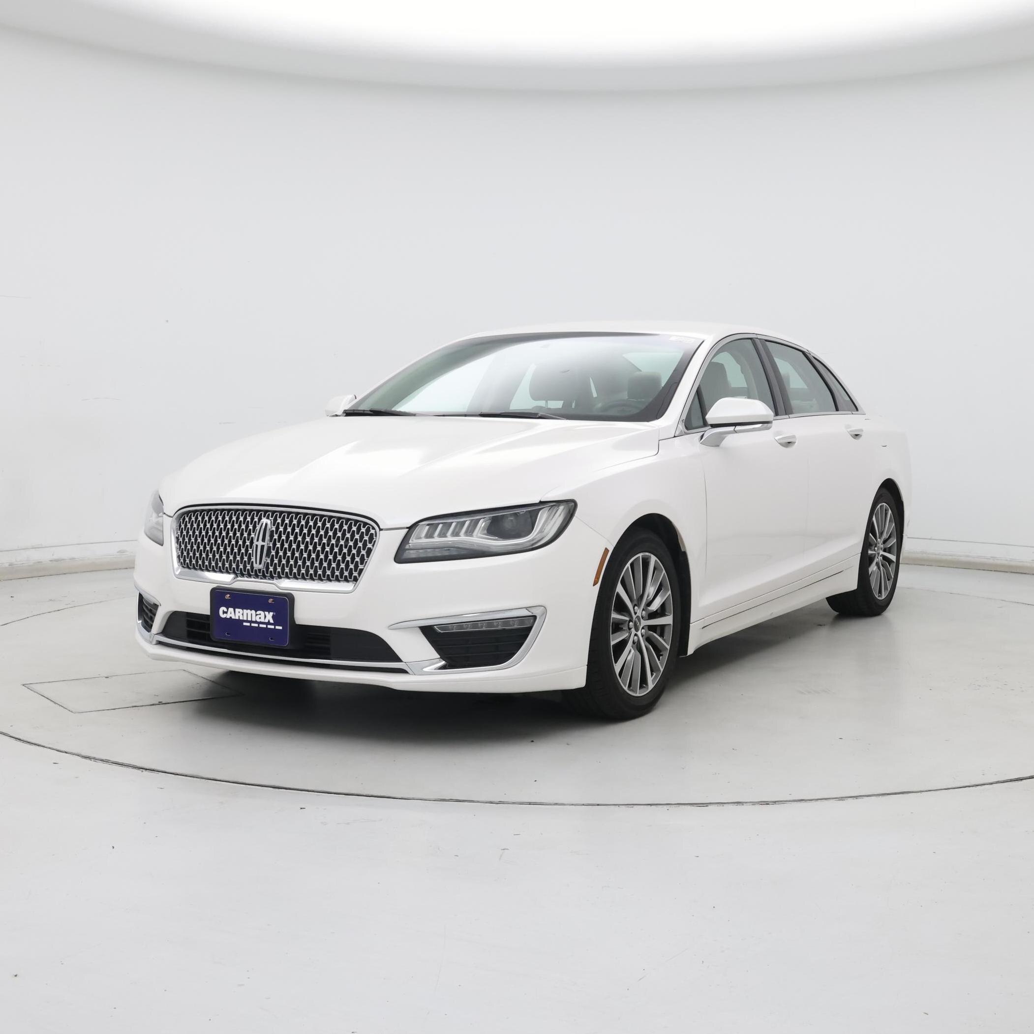 Thumbnail: 2017 Lincoln MKZ - 4