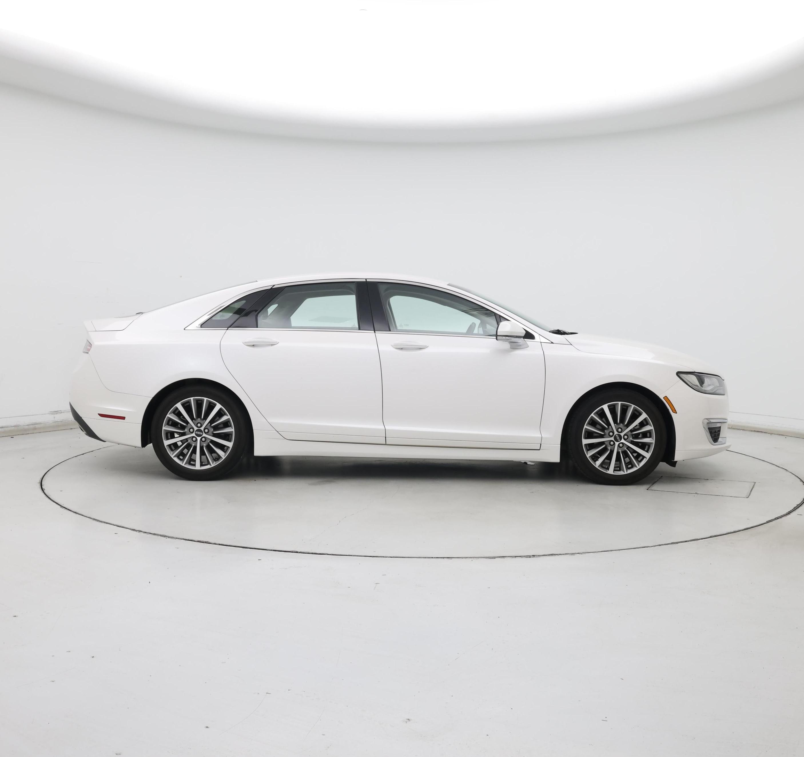 Thumbnail: 2017 Lincoln MKZ - 7