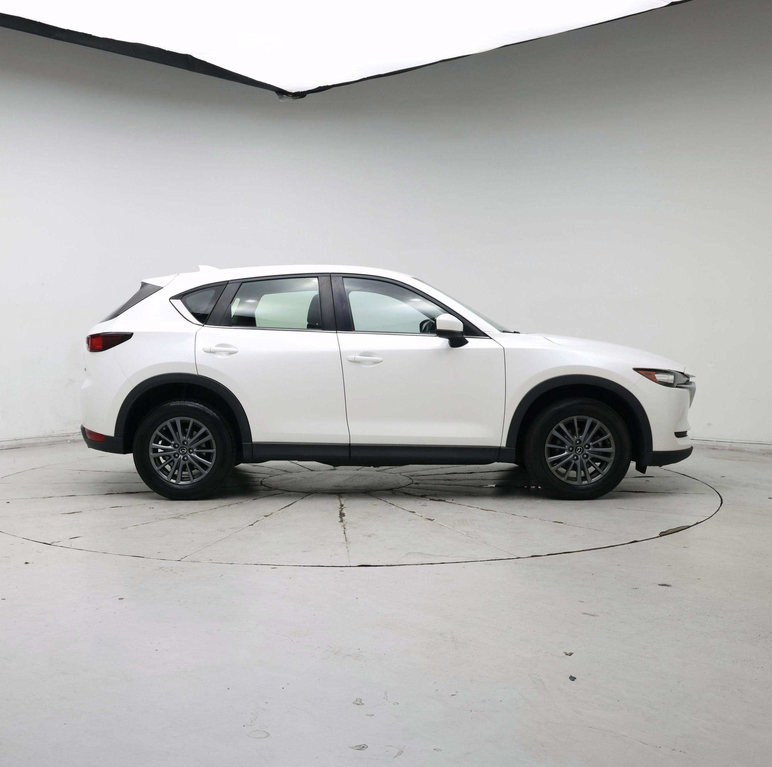 Thumbnail: 2017 Mazda CX-5 - 7