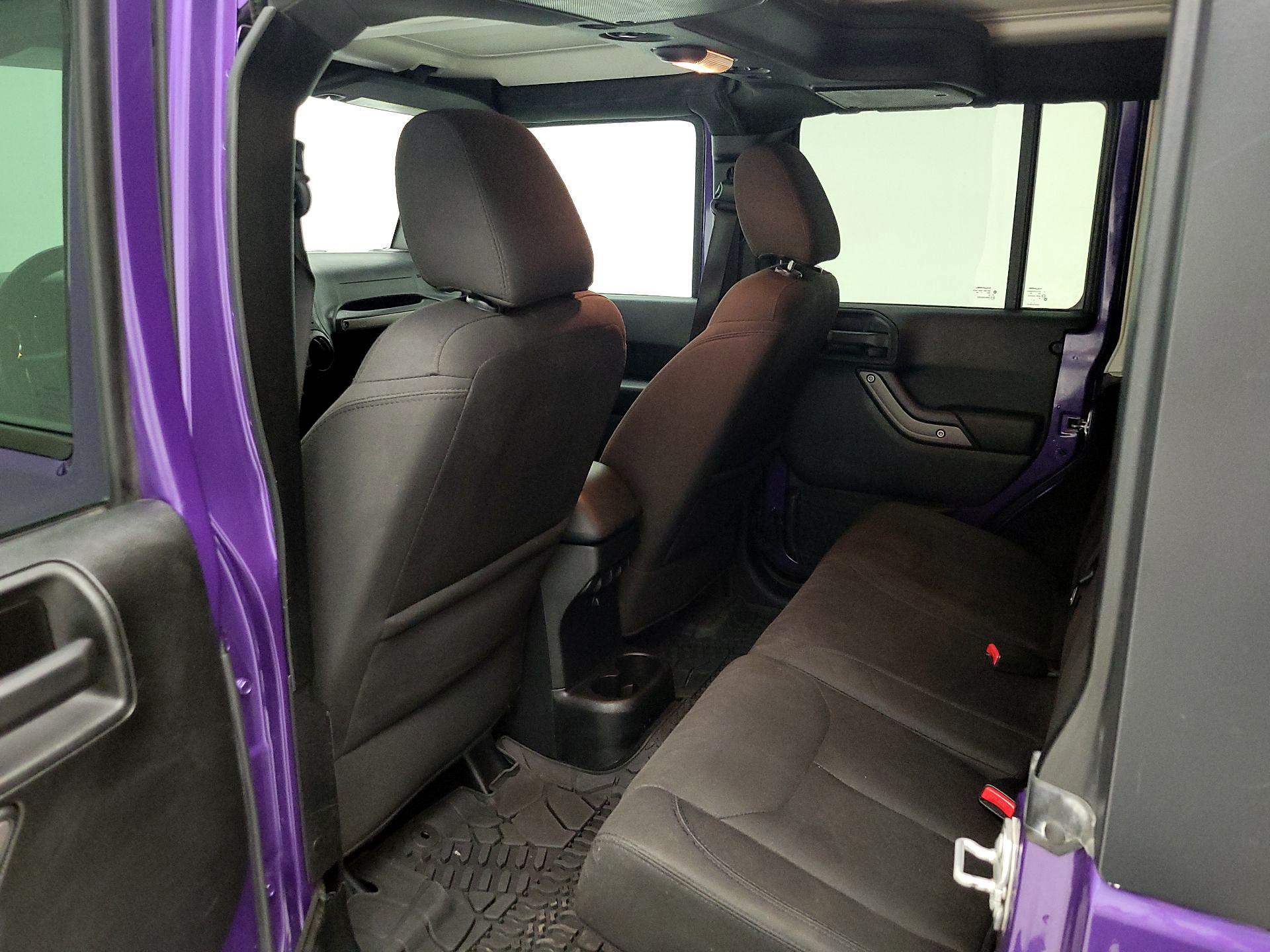 Thumbnail: 2017 Jeep Wrangler - 17