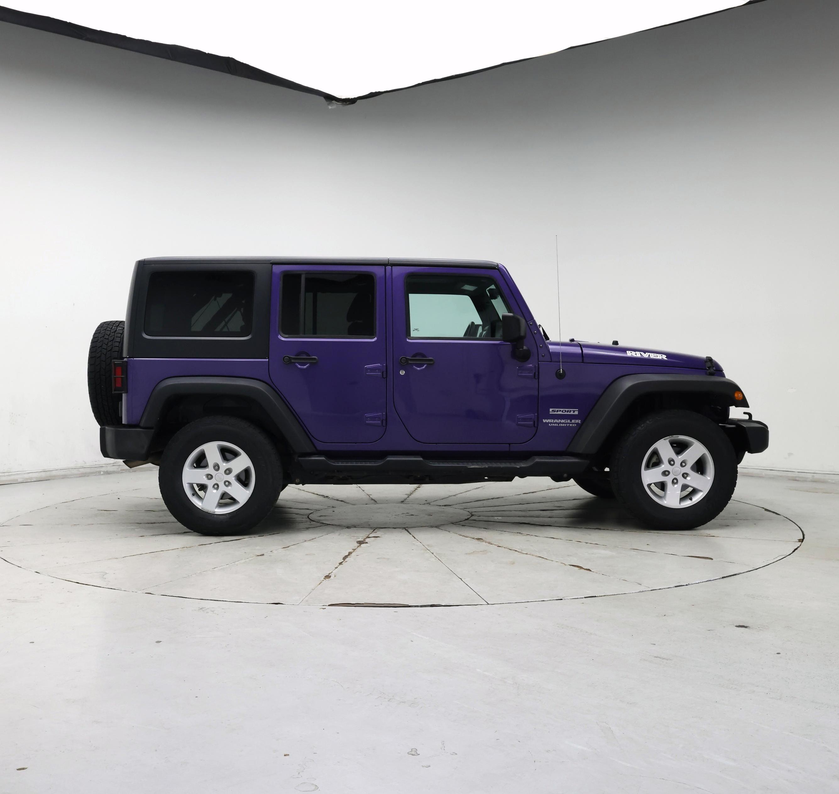 Thumbnail: 2017 Jeep Wrangler - 7