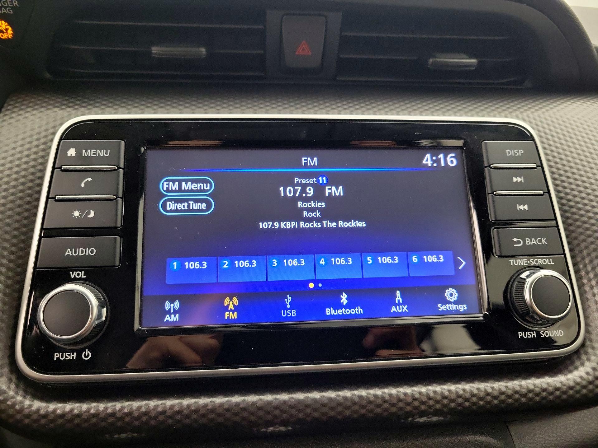 Thumbnail: 2019 Nissan Kicks - 15