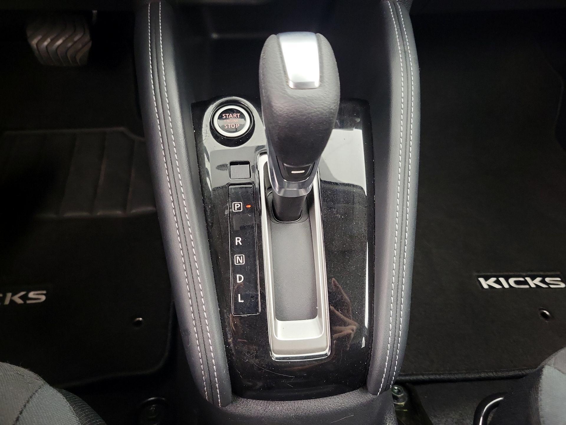 Thumbnail: 2019 Nissan Kicks - 17