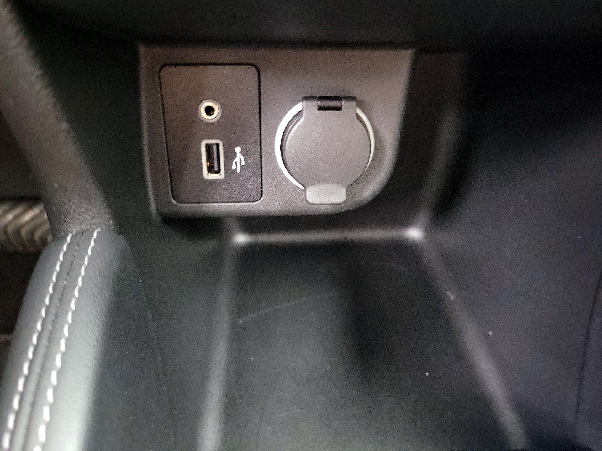 Thumbnail: 2019 Nissan Kicks - 18
