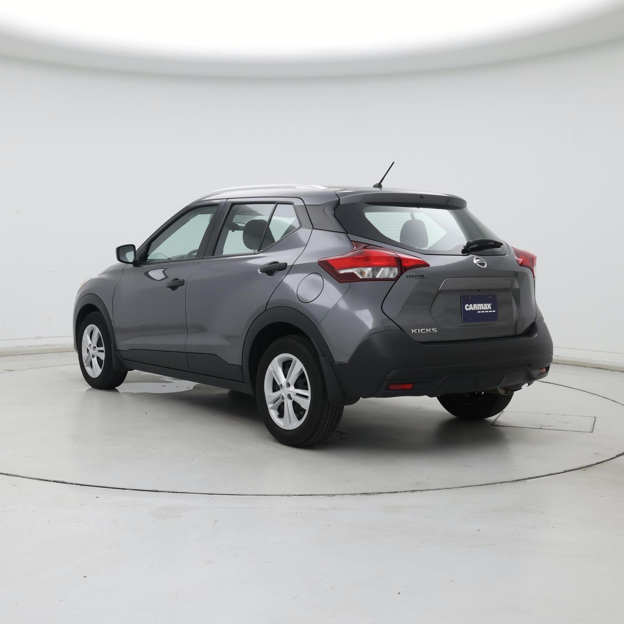 Thumbnail: 2019 Nissan Kicks - 2