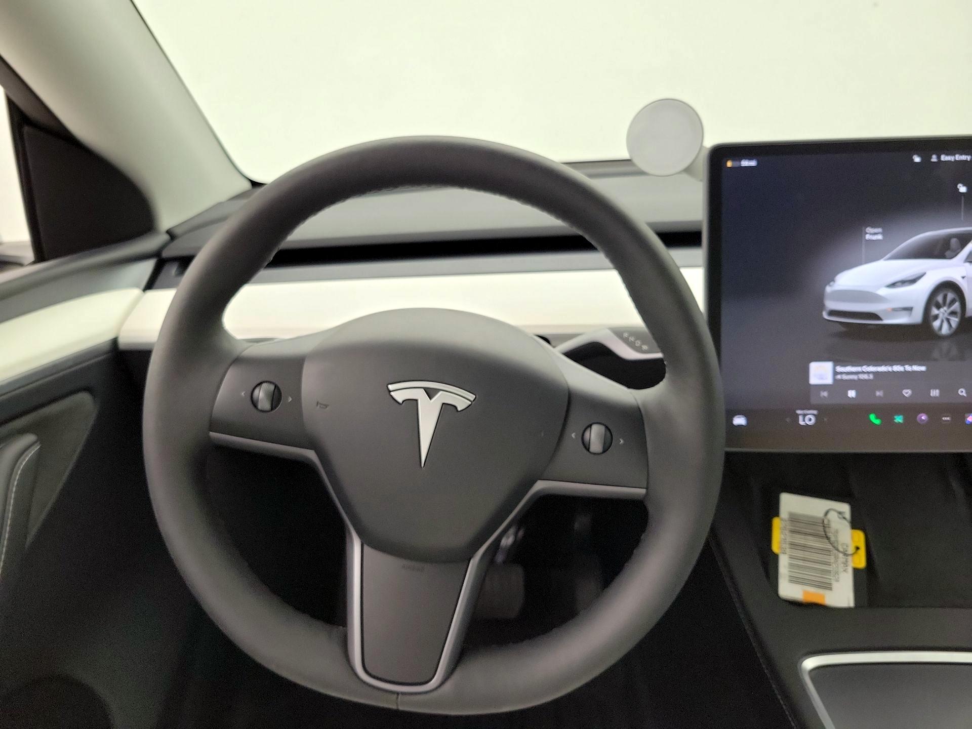Thumbnail: 2024 Tesla Model Y - 10