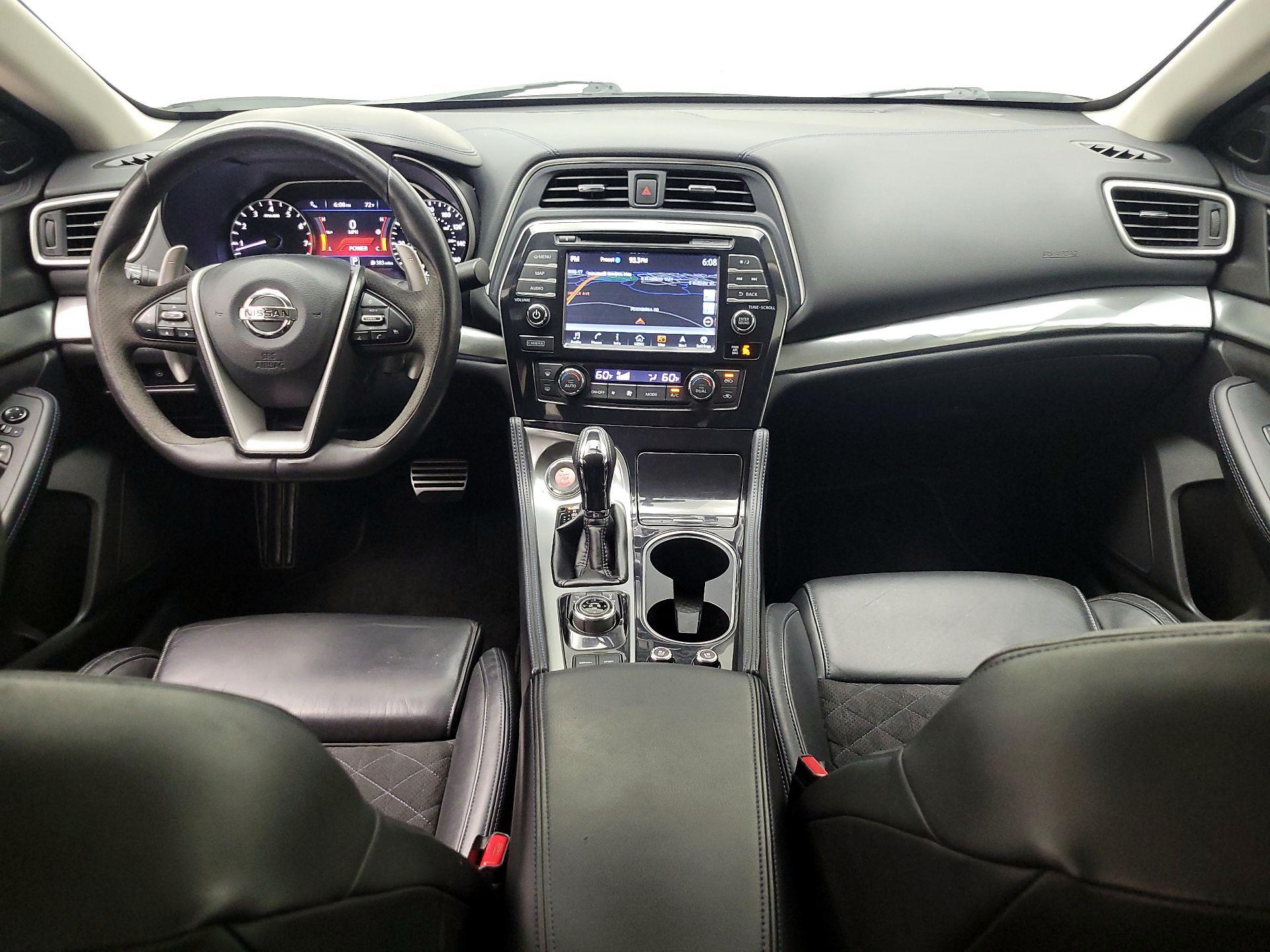 Thumbnail: 2016 Nissan Maxima - 9