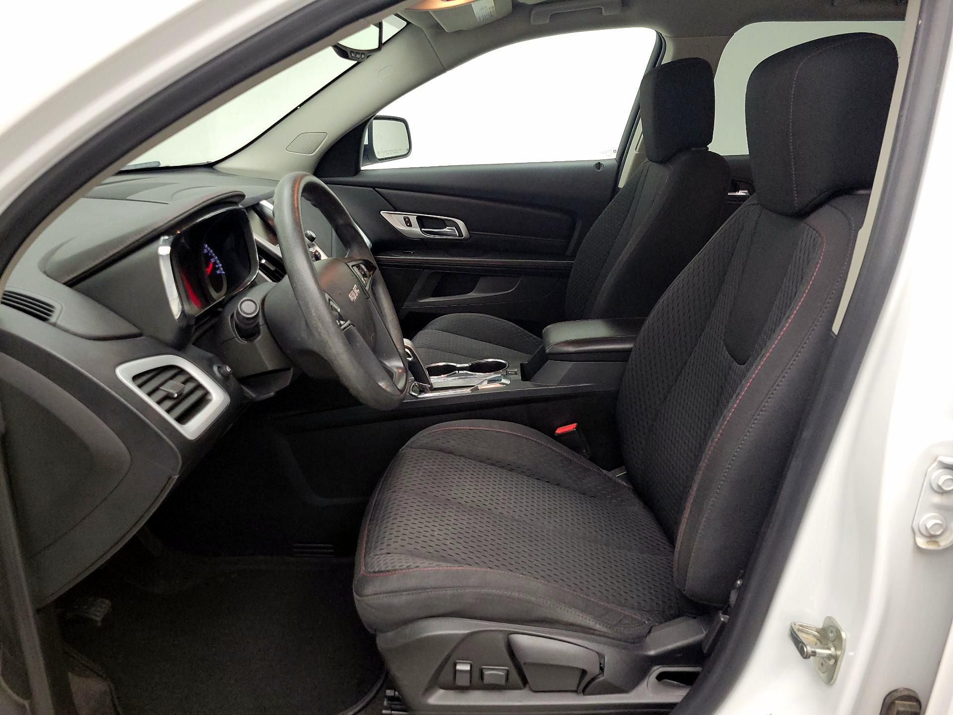 Thumbnail: 2015 GMC Terrain - 11