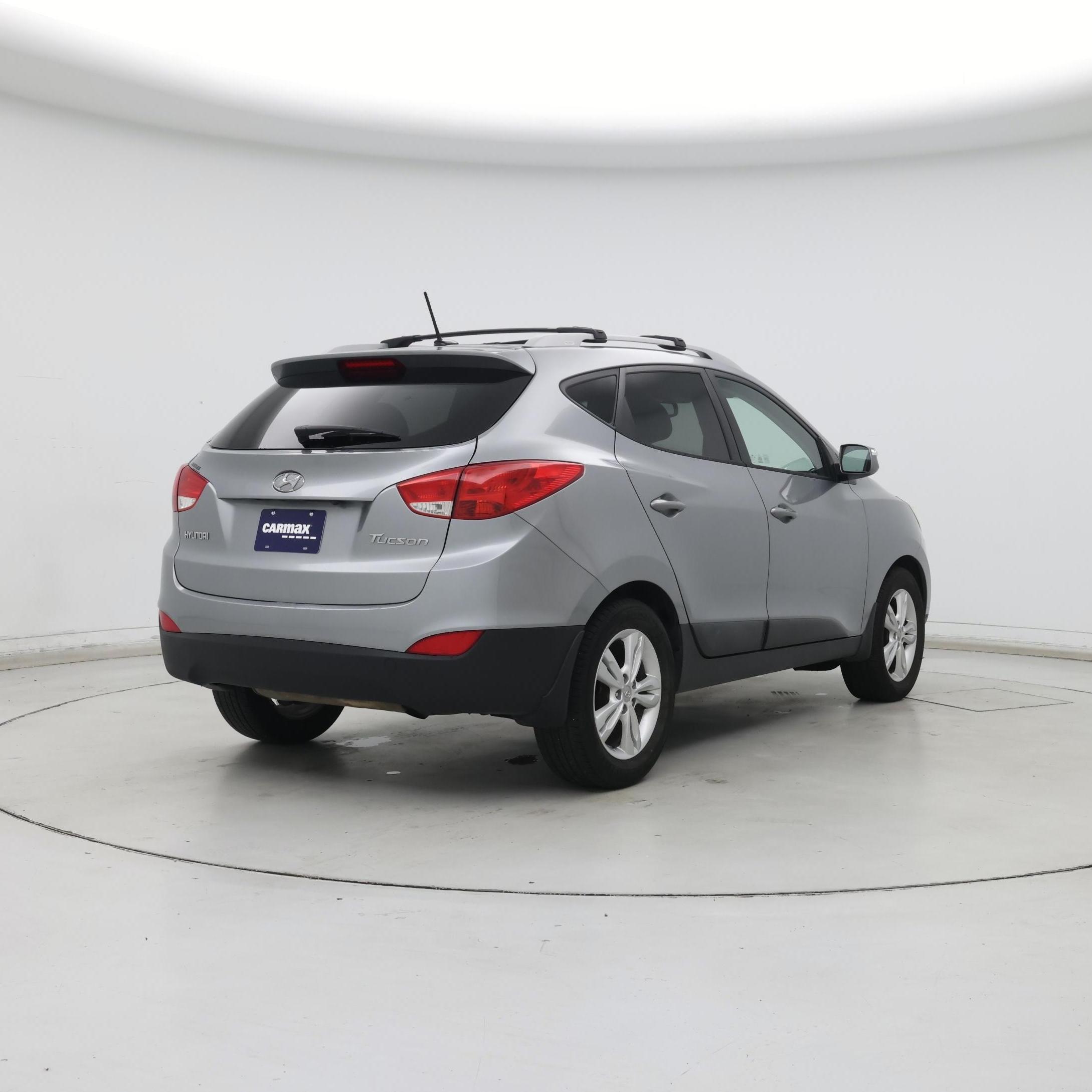 Thumbnail: 2013 Hyundai Tucson - 8