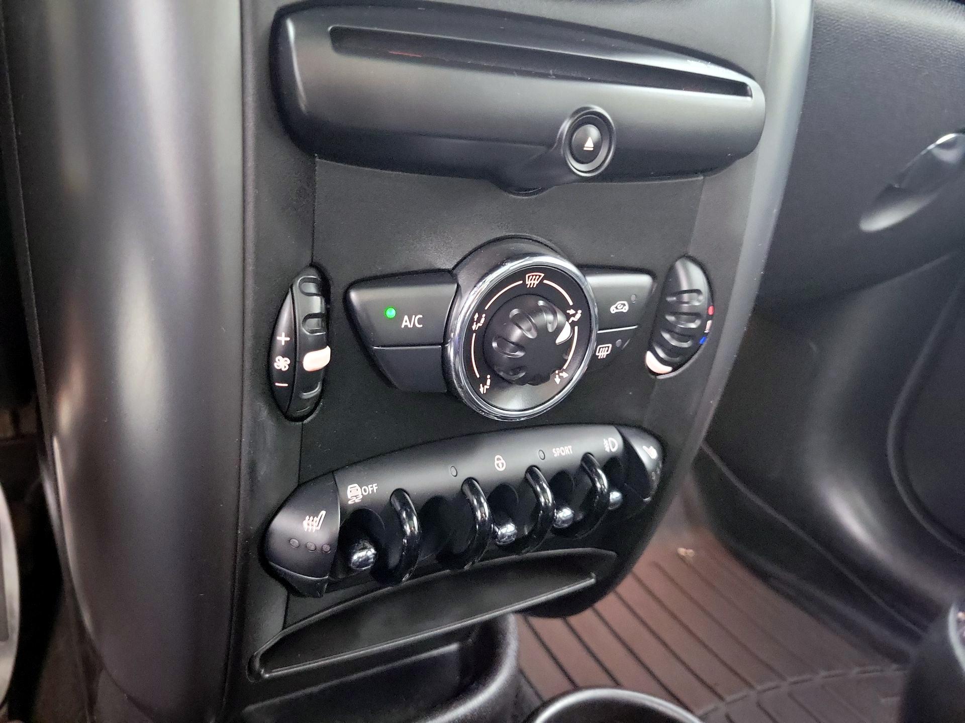 Thumbnail: 2014 MINI Cooper Paceman - 14