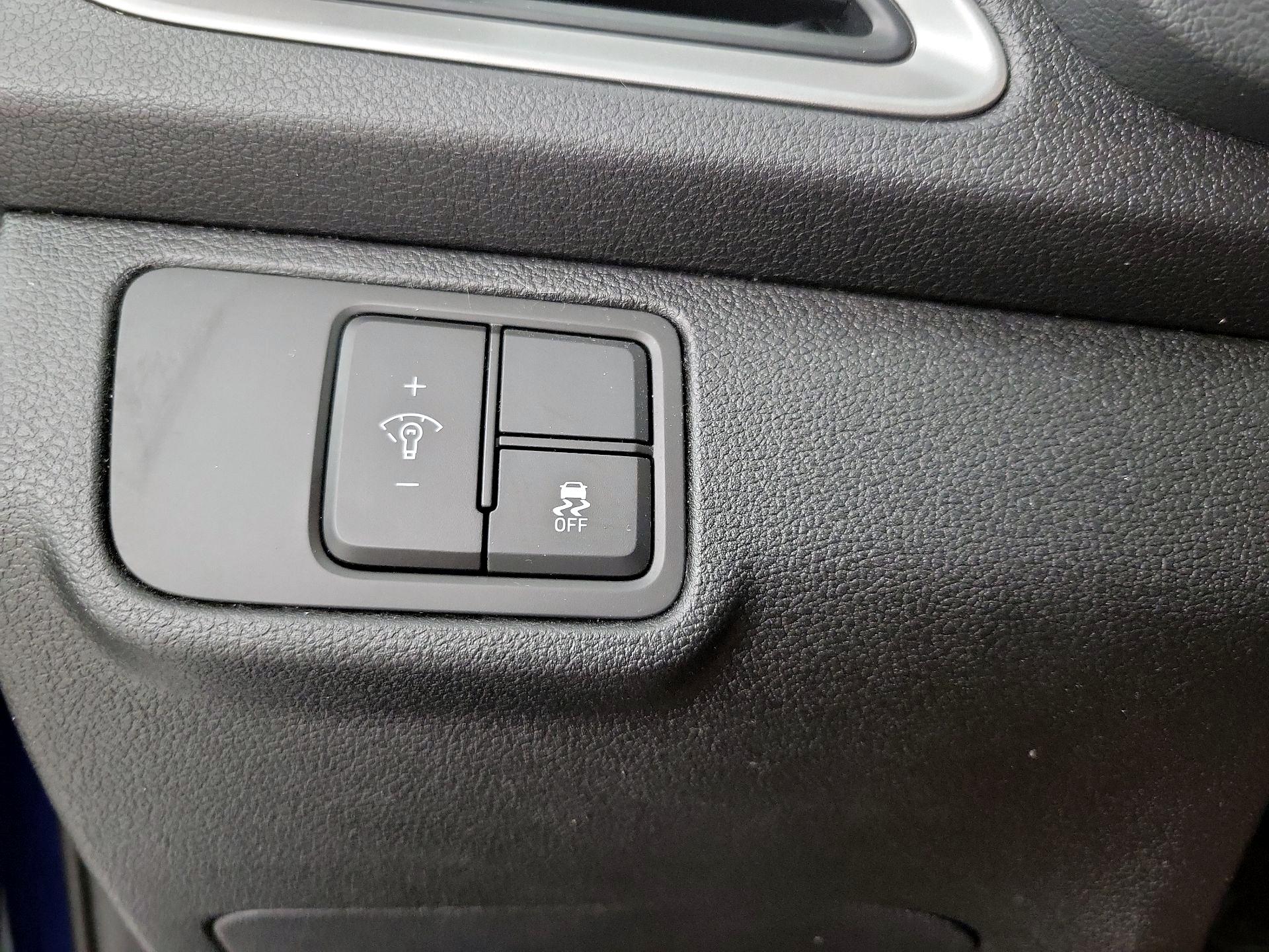 Thumbnail: 2019 Hyundai Accent - 13