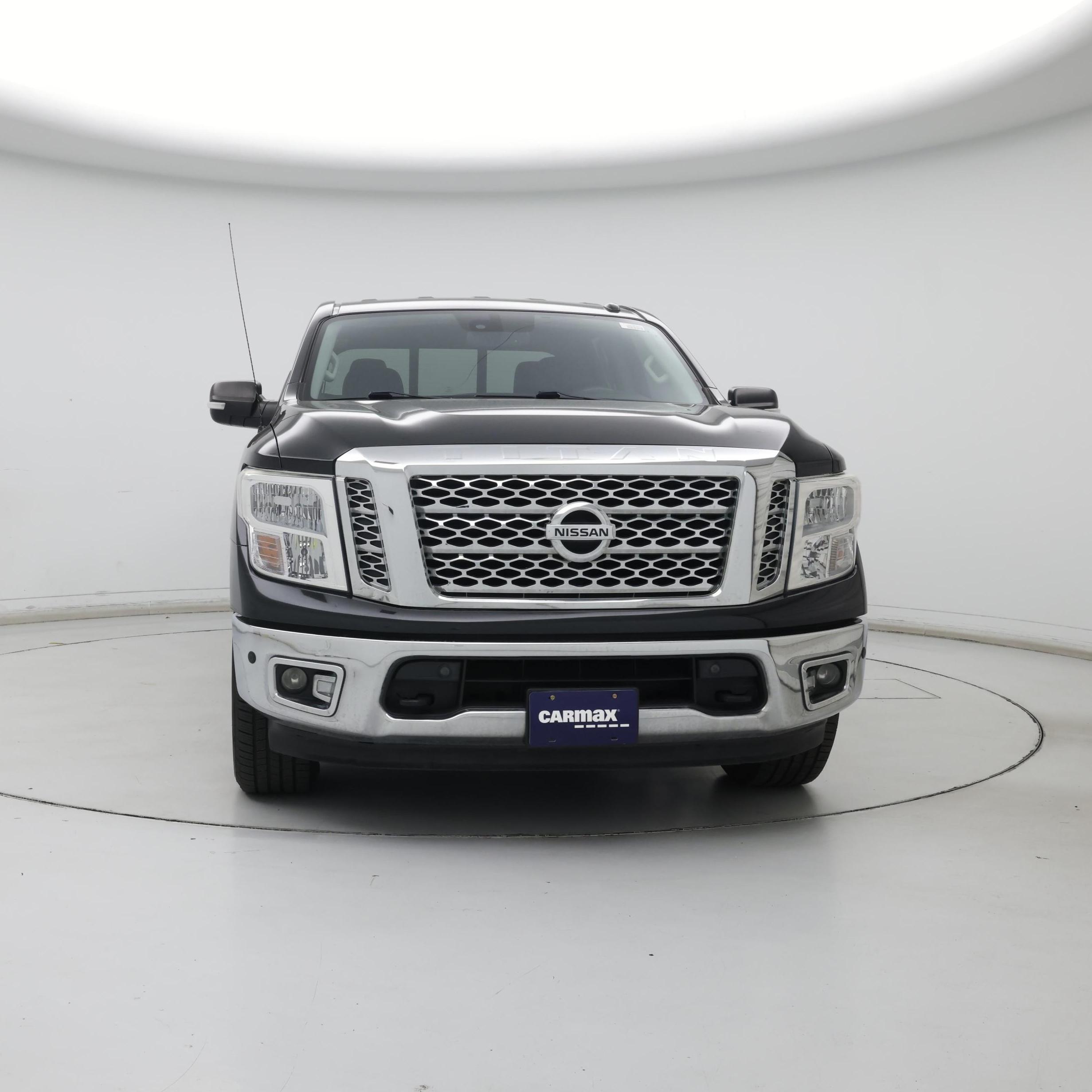 Thumbnail: 2017 Nissan Titan - 5