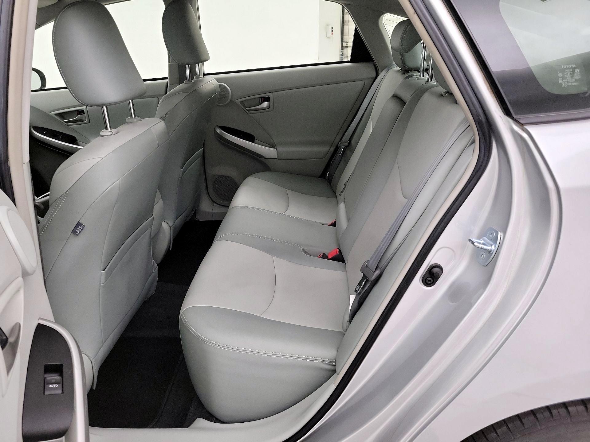 Thumbnail: 2014 Toyota Prius - 19