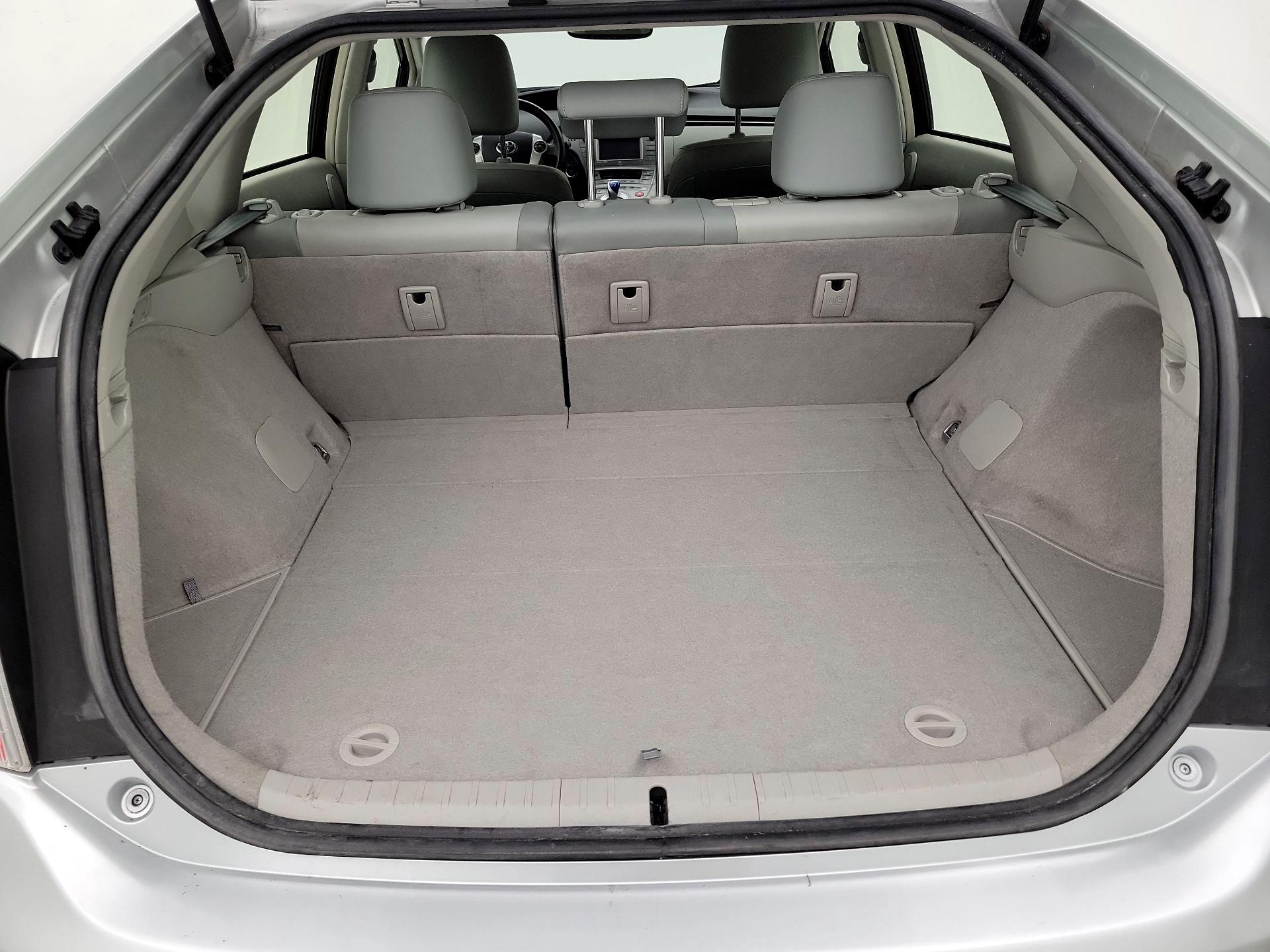 Thumbnail: 2014 Toyota Prius - 20