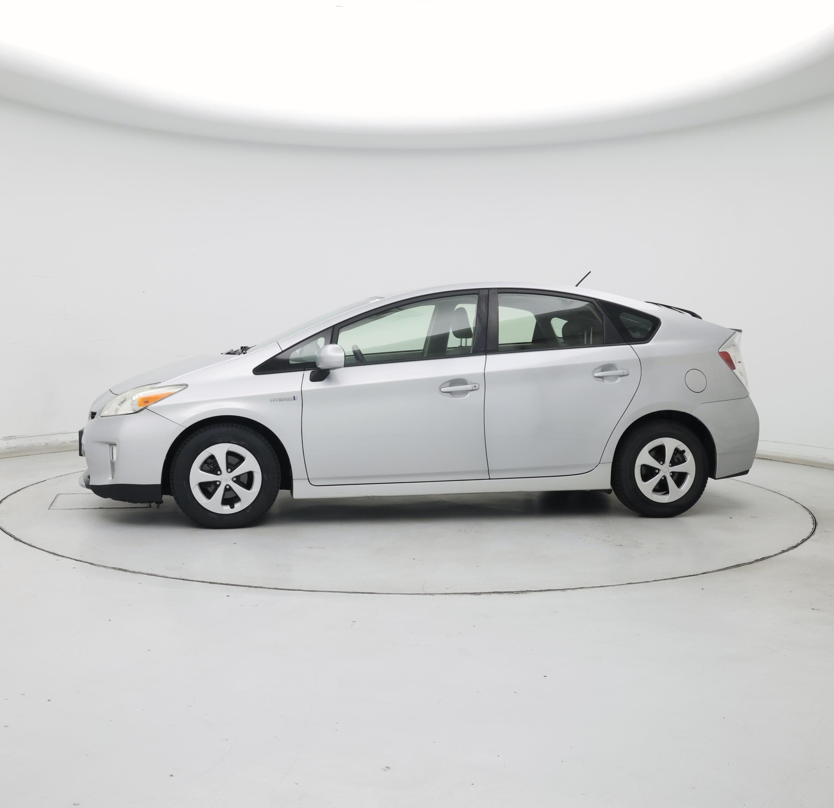 Thumbnail: 2014 Toyota Prius - 3