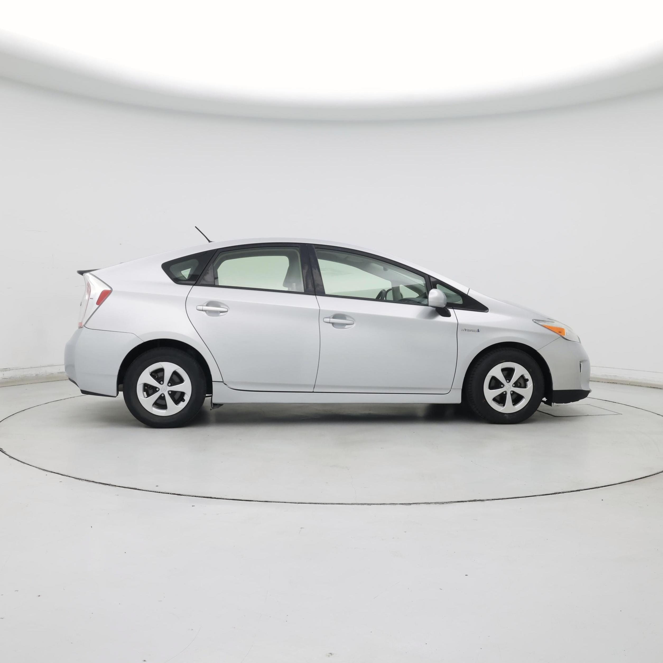 Thumbnail: 2014 Toyota Prius - 7