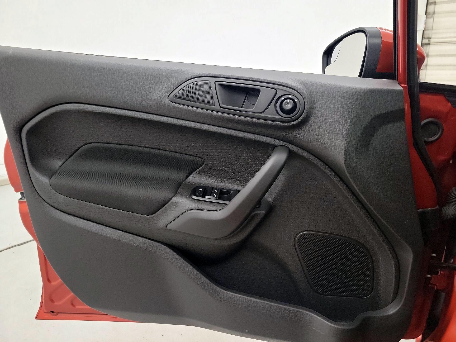 Thumbnail: 2019 Ford Fiesta - 10