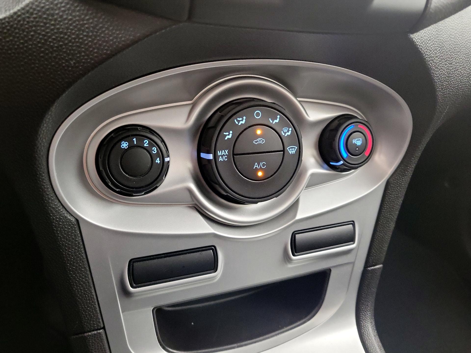 Thumbnail: 2019 Ford Fiesta - 14