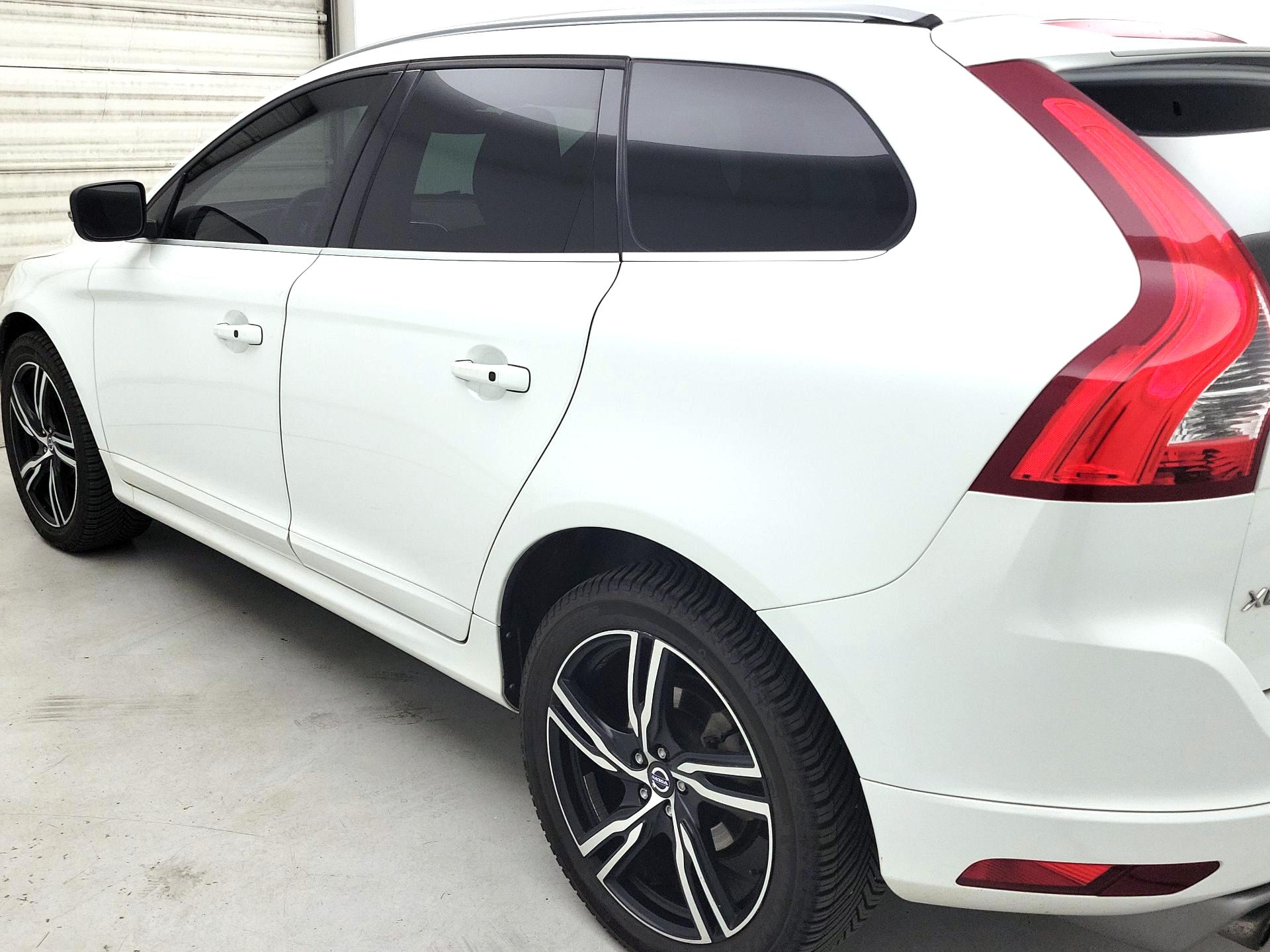 Thumbnail: 2017 Volvo XC60 - 7