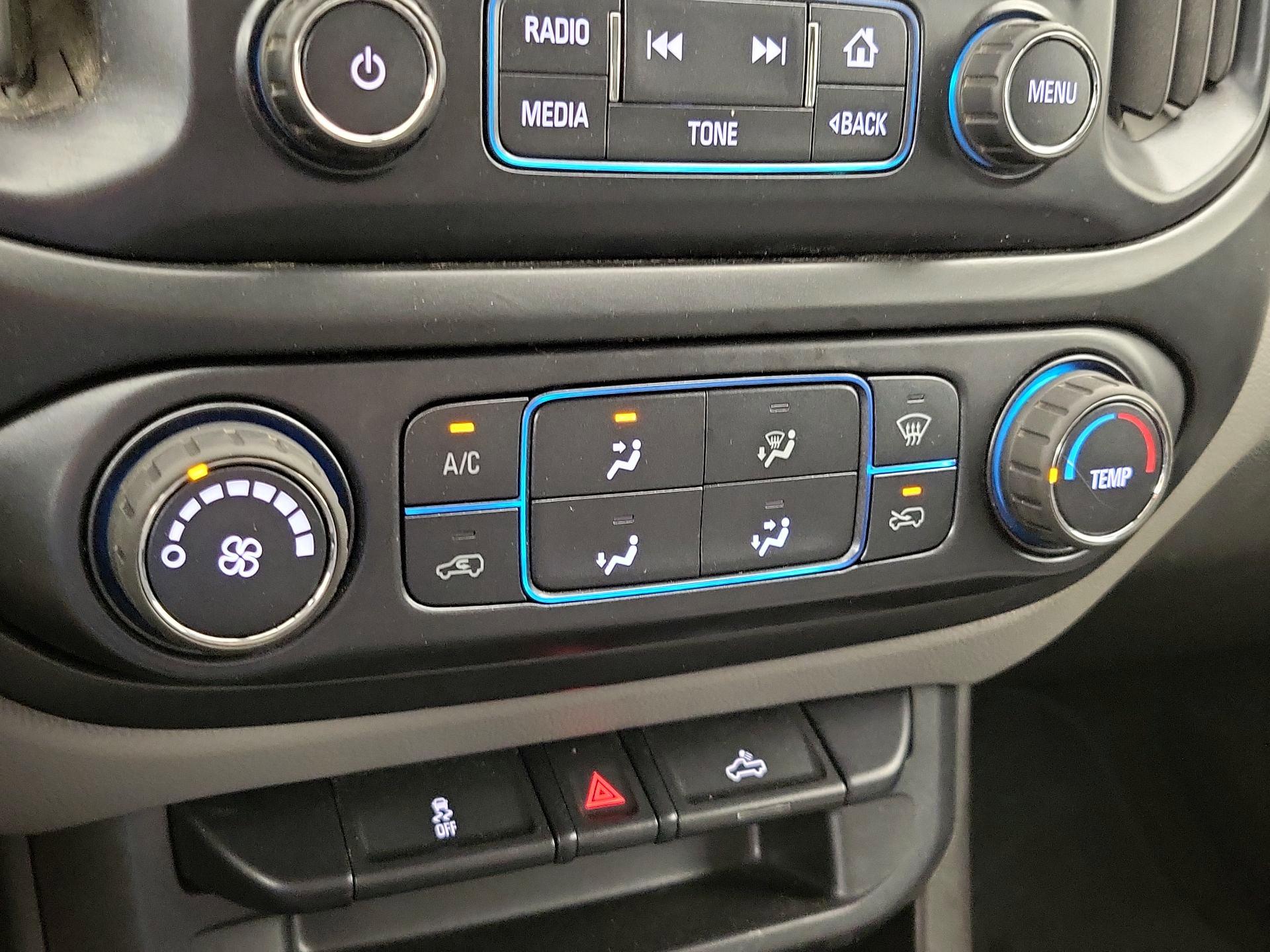 Thumbnail: 2016 Chevrolet Colorado - 16