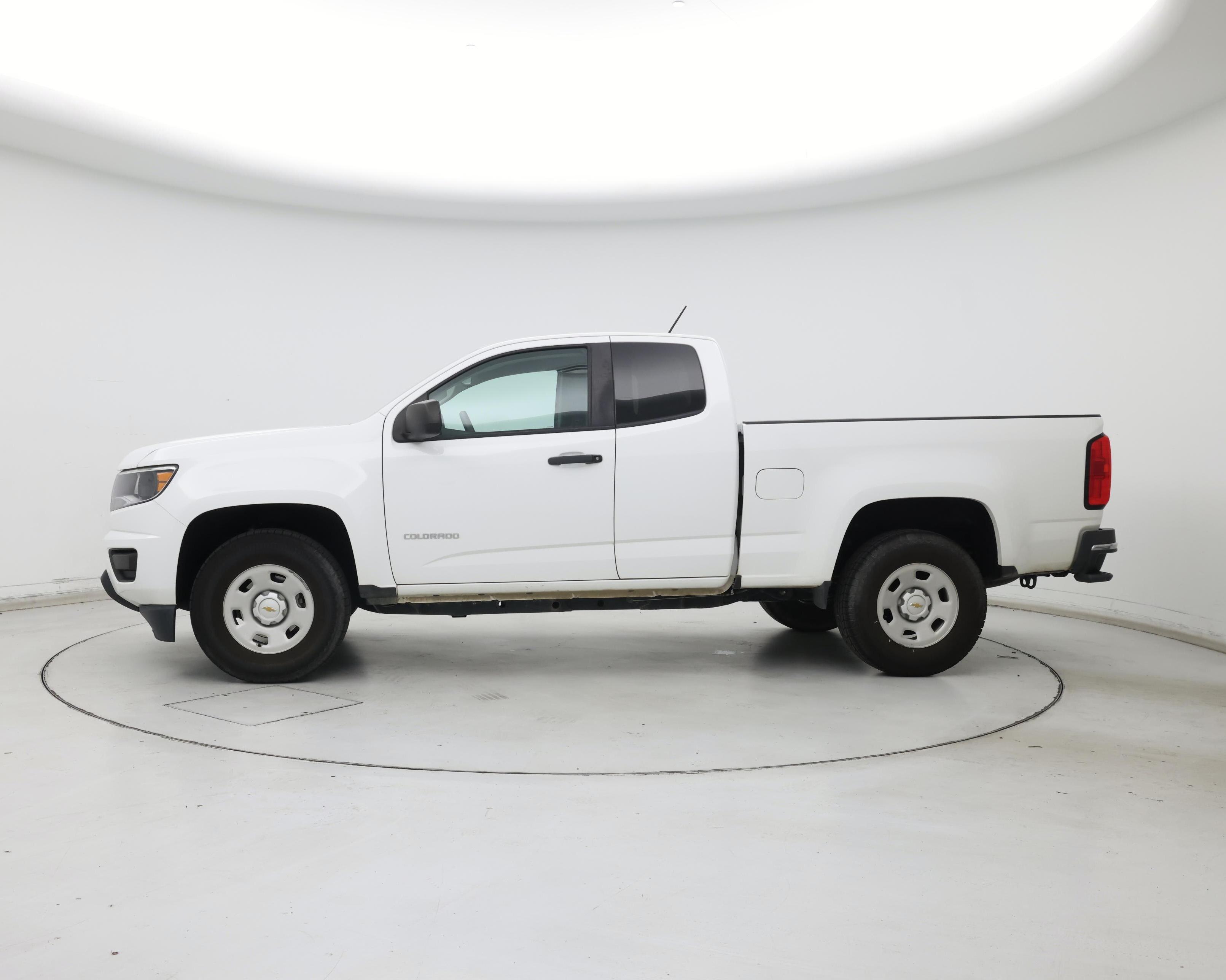 Thumbnail: 2016 Chevrolet Colorado - 3