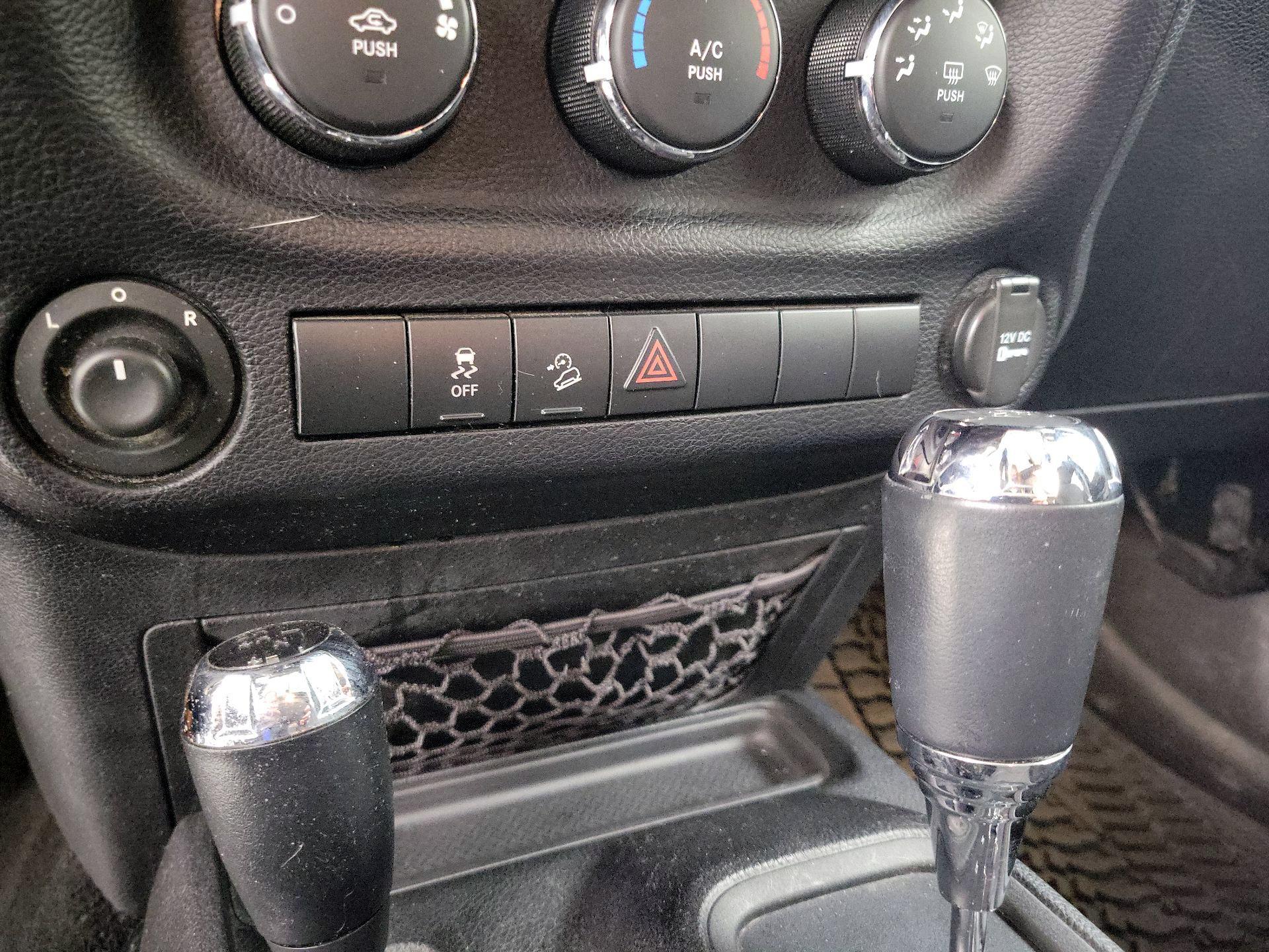 Thumbnail: 2013 Jeep Wrangler - 16