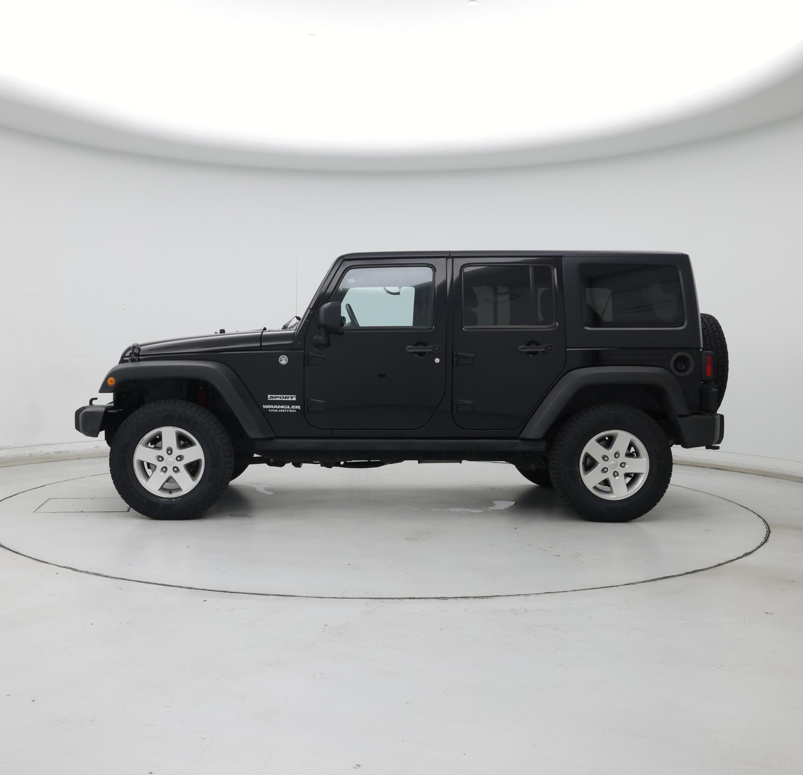 Thumbnail: 2013 Jeep Wrangler - 3