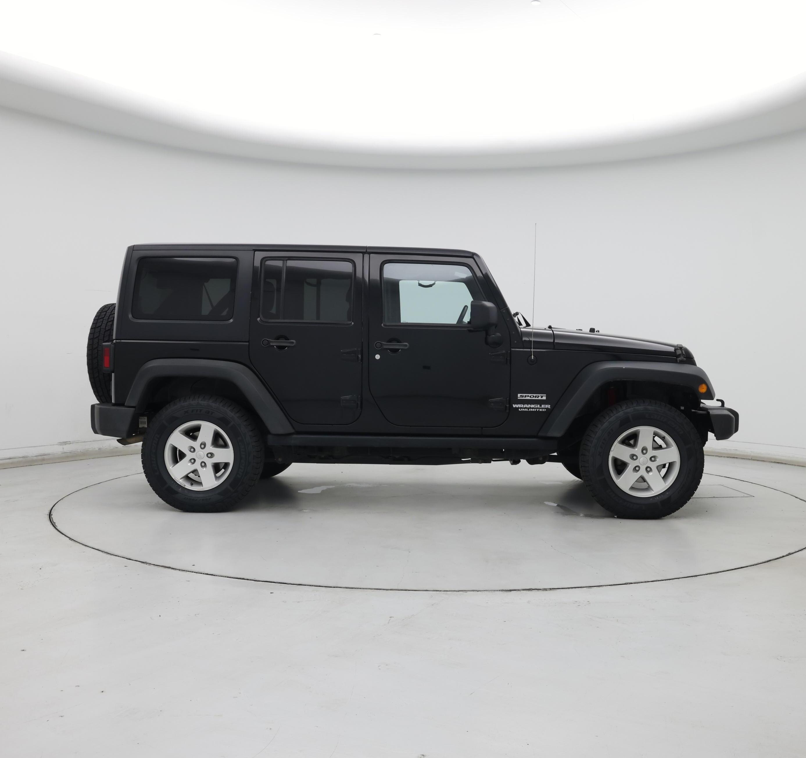 Thumbnail: 2013 Jeep Wrangler - 7