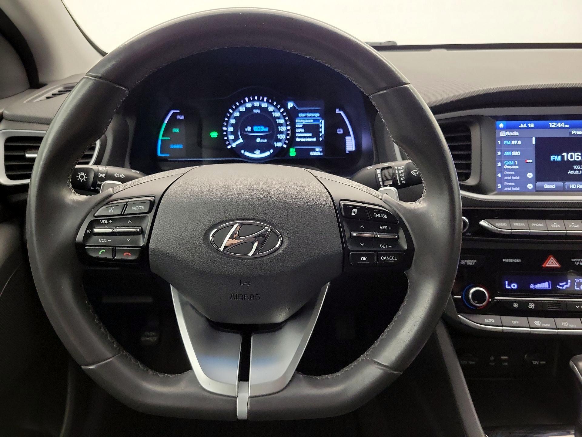 Thumbnail: 2018 Hyundai Ioniq - 10