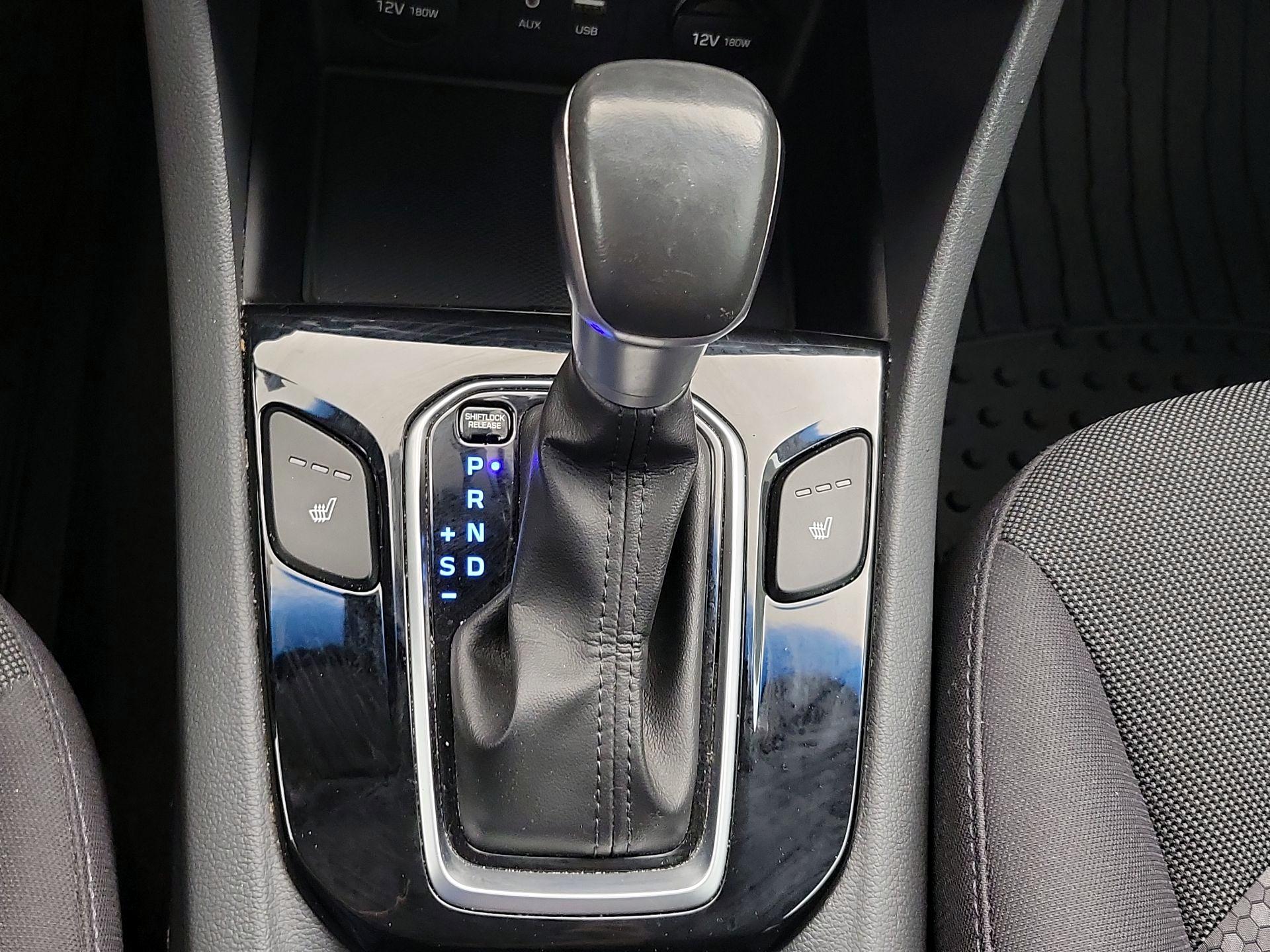Thumbnail: 2018 Hyundai Ioniq - 17
