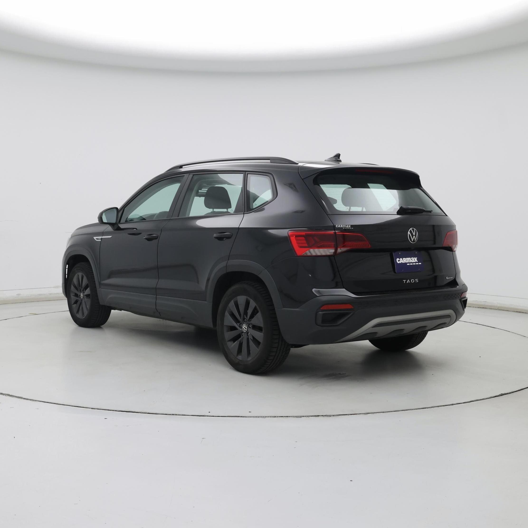 Thumbnail: 2022 Volkswagen Taos - 2