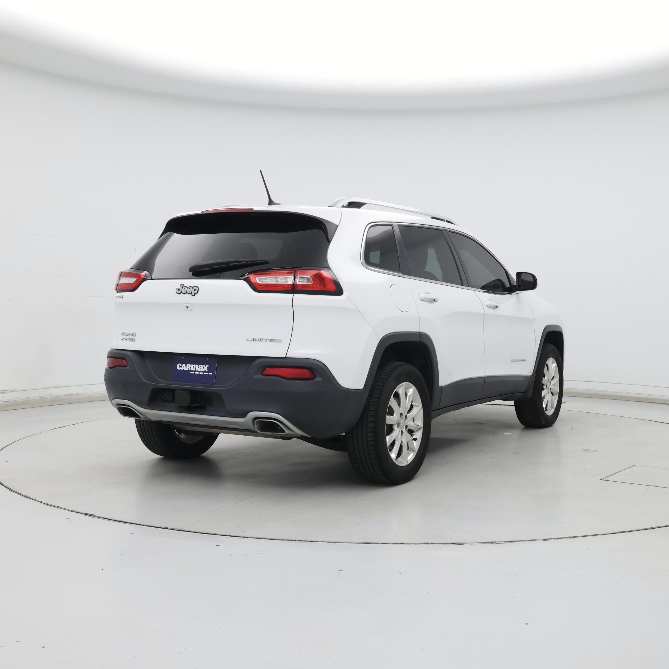 Thumbnail: 2015 Jeep Cherokee - 8