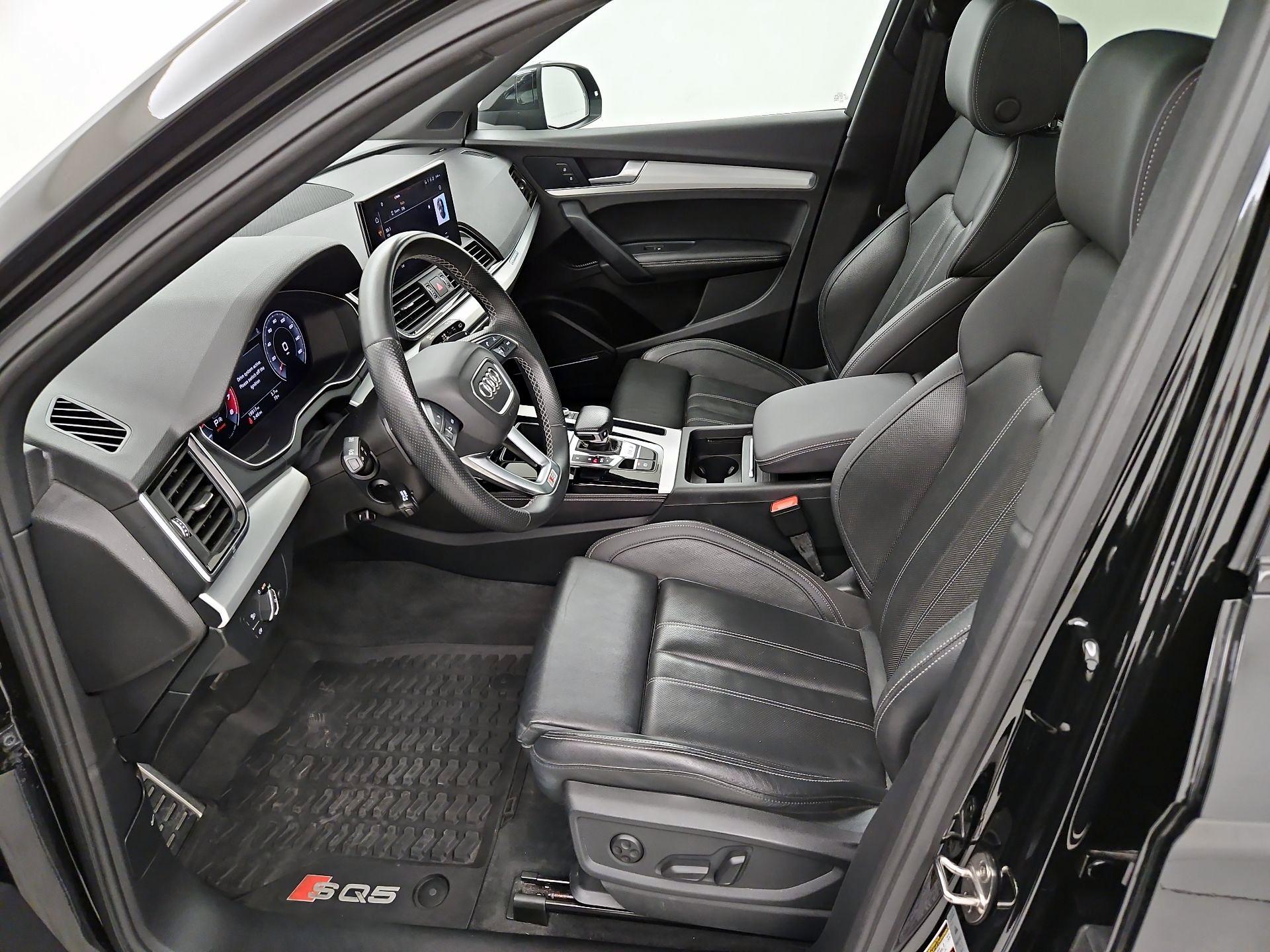 Thumbnail: 2021 Audi SQ5 - 11