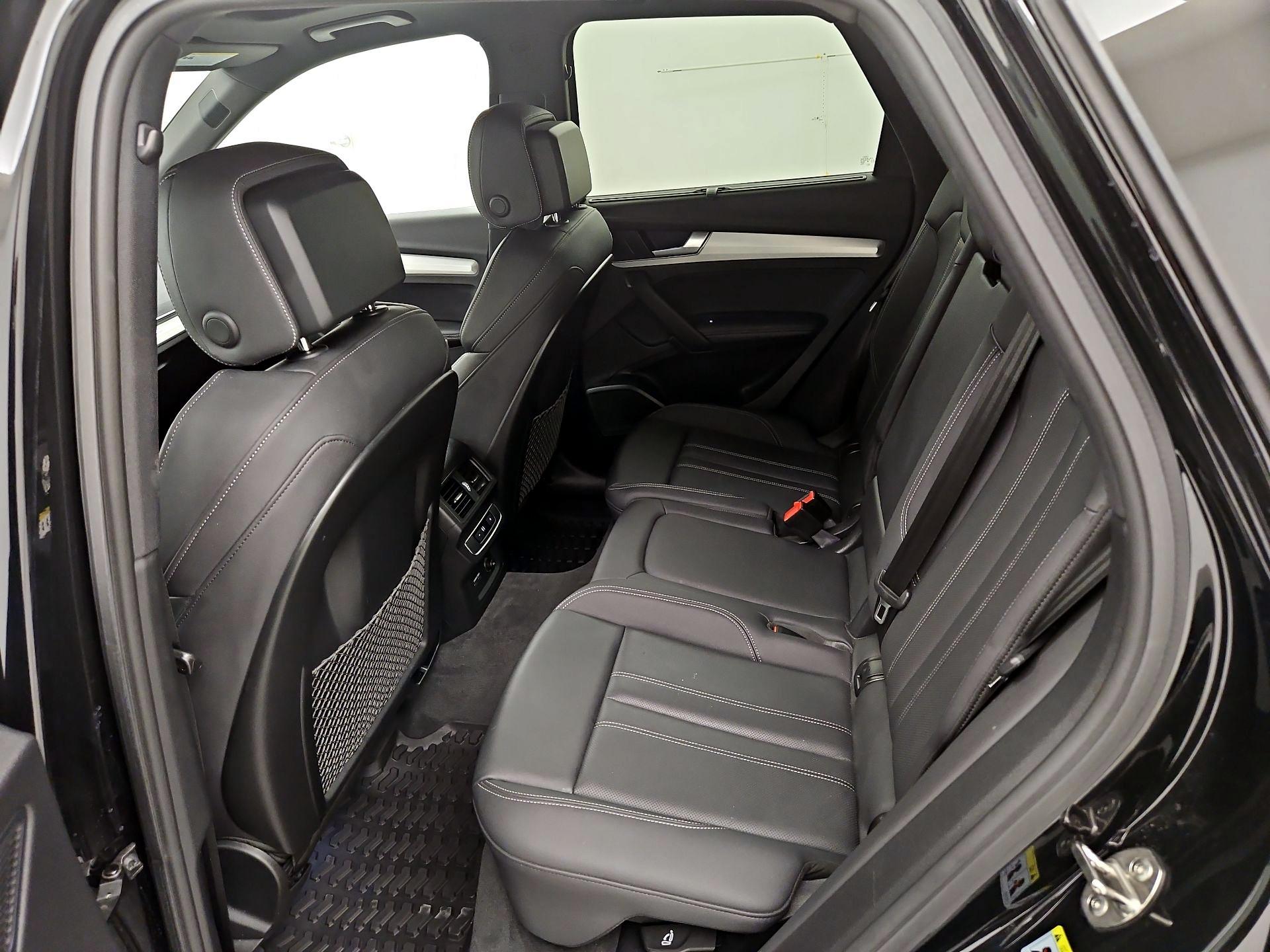 Thumbnail: 2021 Audi SQ5 - 20