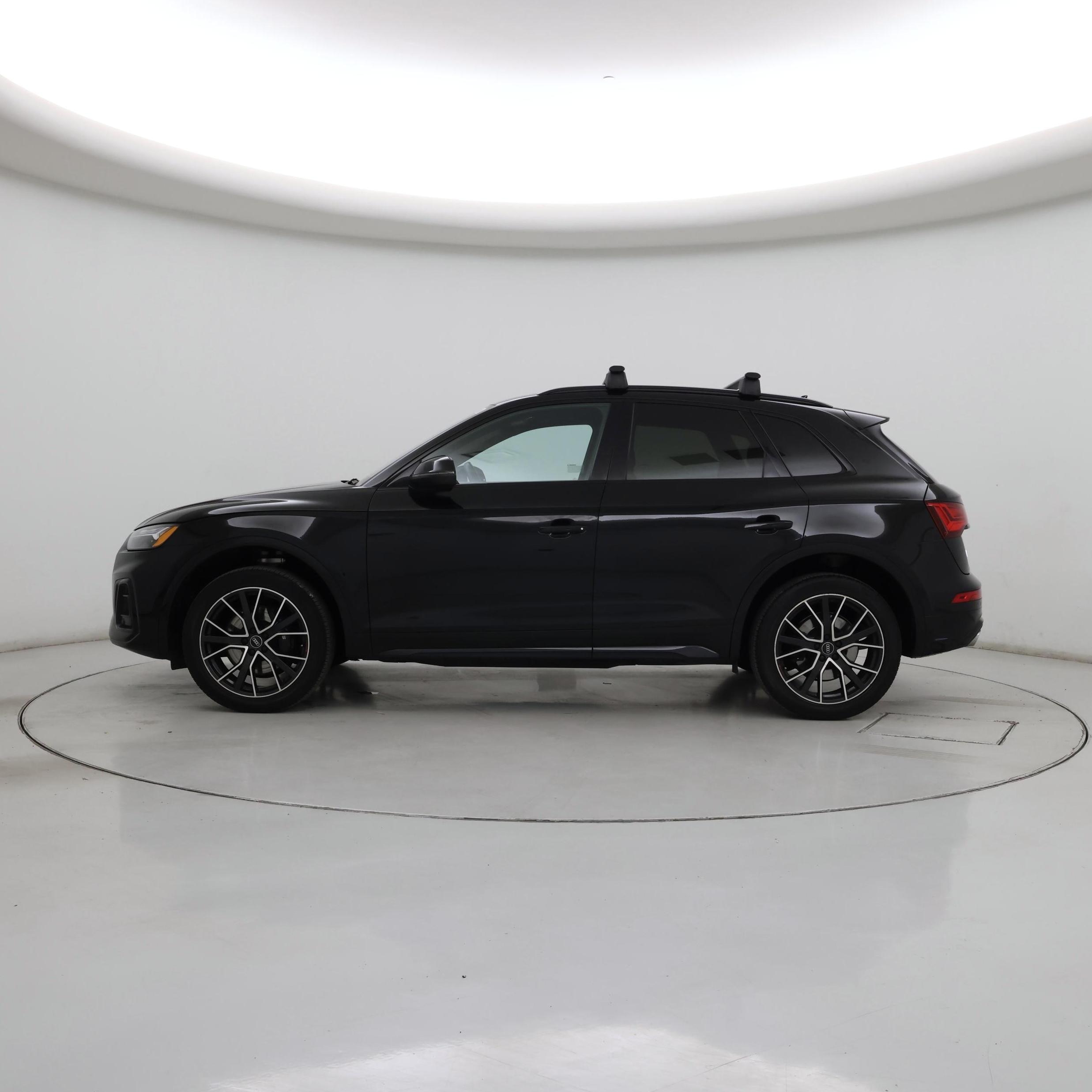 Thumbnail: 2021 Audi SQ5 - 3