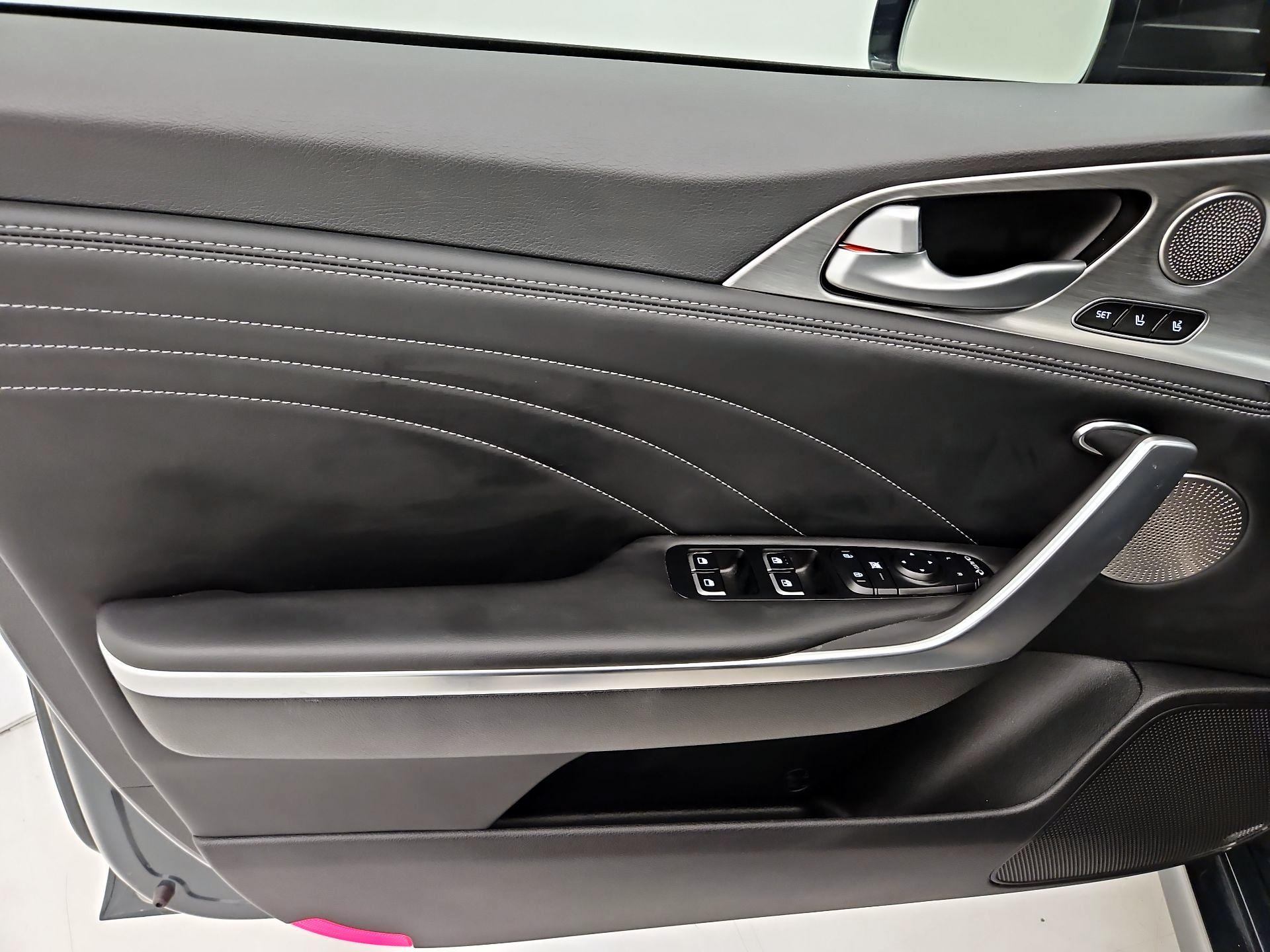 Thumbnail: 2022 Kia Stinger - 12