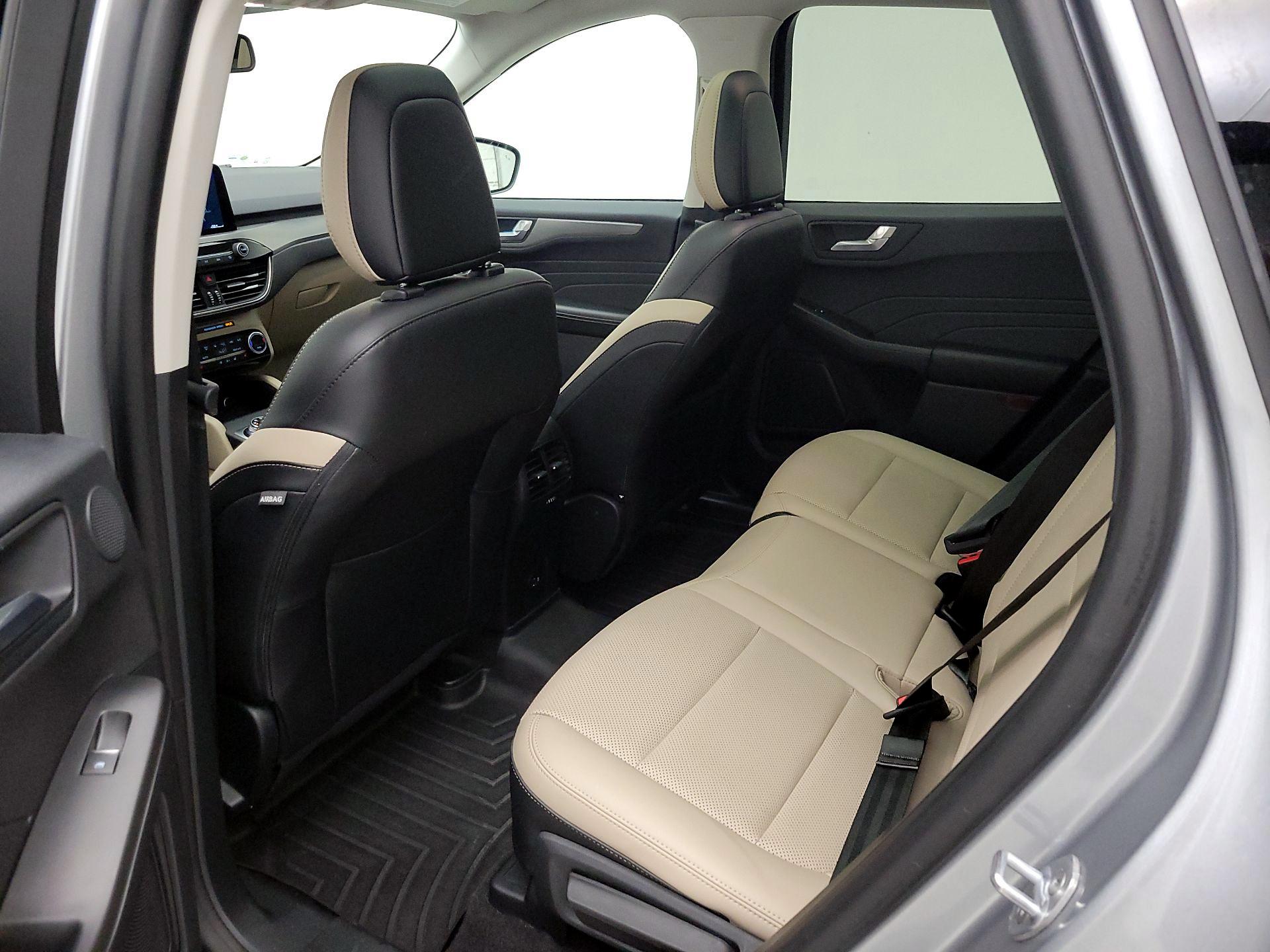 Thumbnail: 2021 Ford Escape - 20