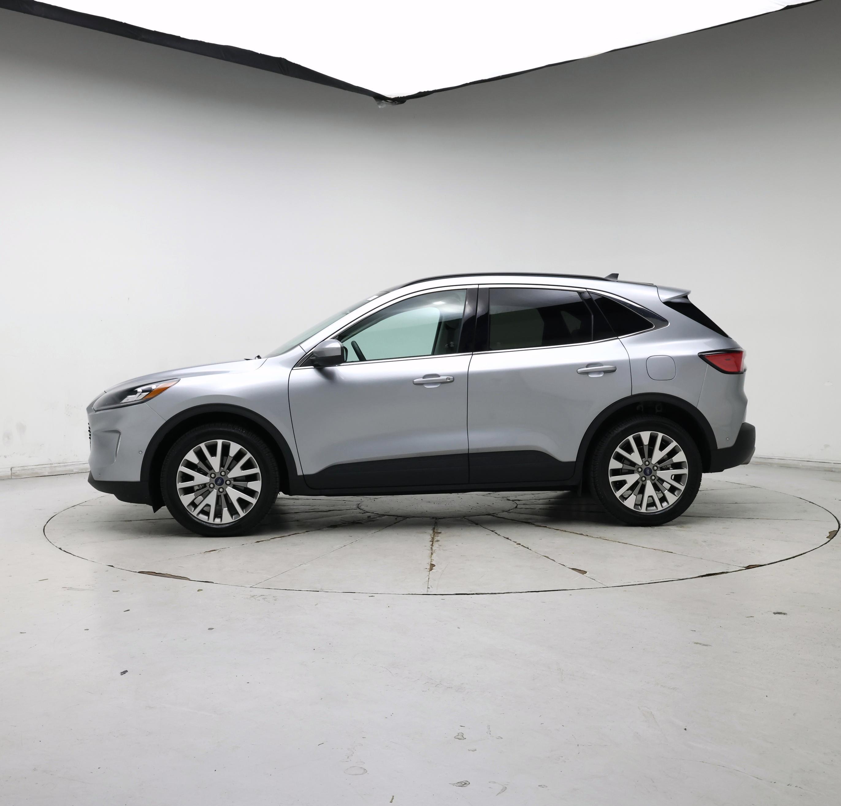 Thumbnail: 2021 Ford Escape - 3