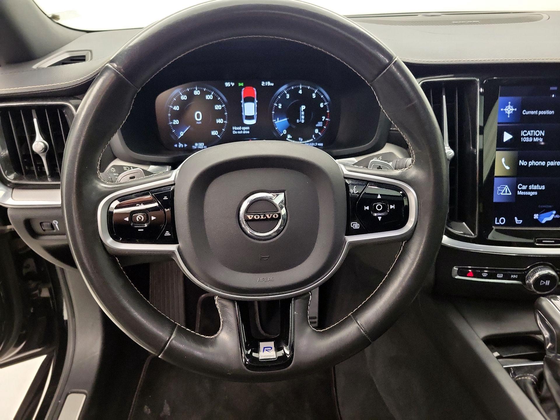 Thumbnail: 2020 Volvo S60 - 10