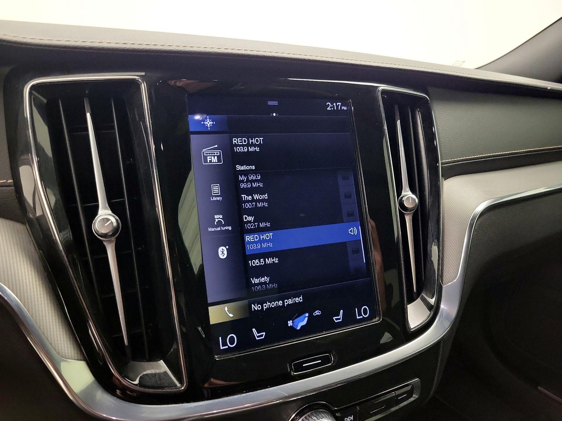 Thumbnail: 2020 Volvo S60 - 15