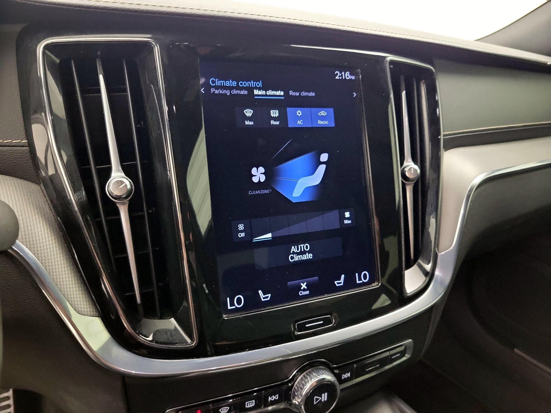 Thumbnail: 2020 Volvo S60 - 16