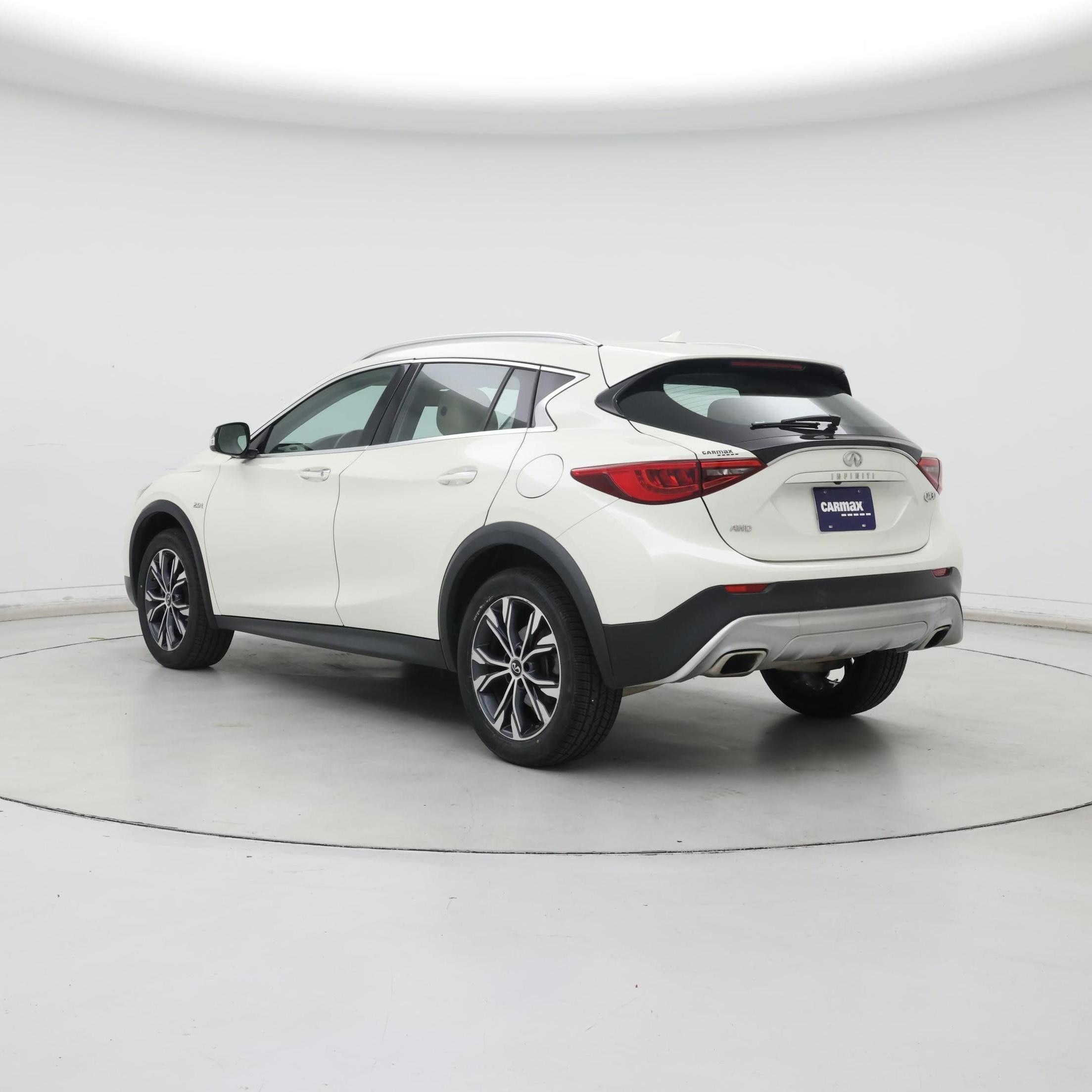 Thumbnail: 2018 INFINITI QX30 - 2