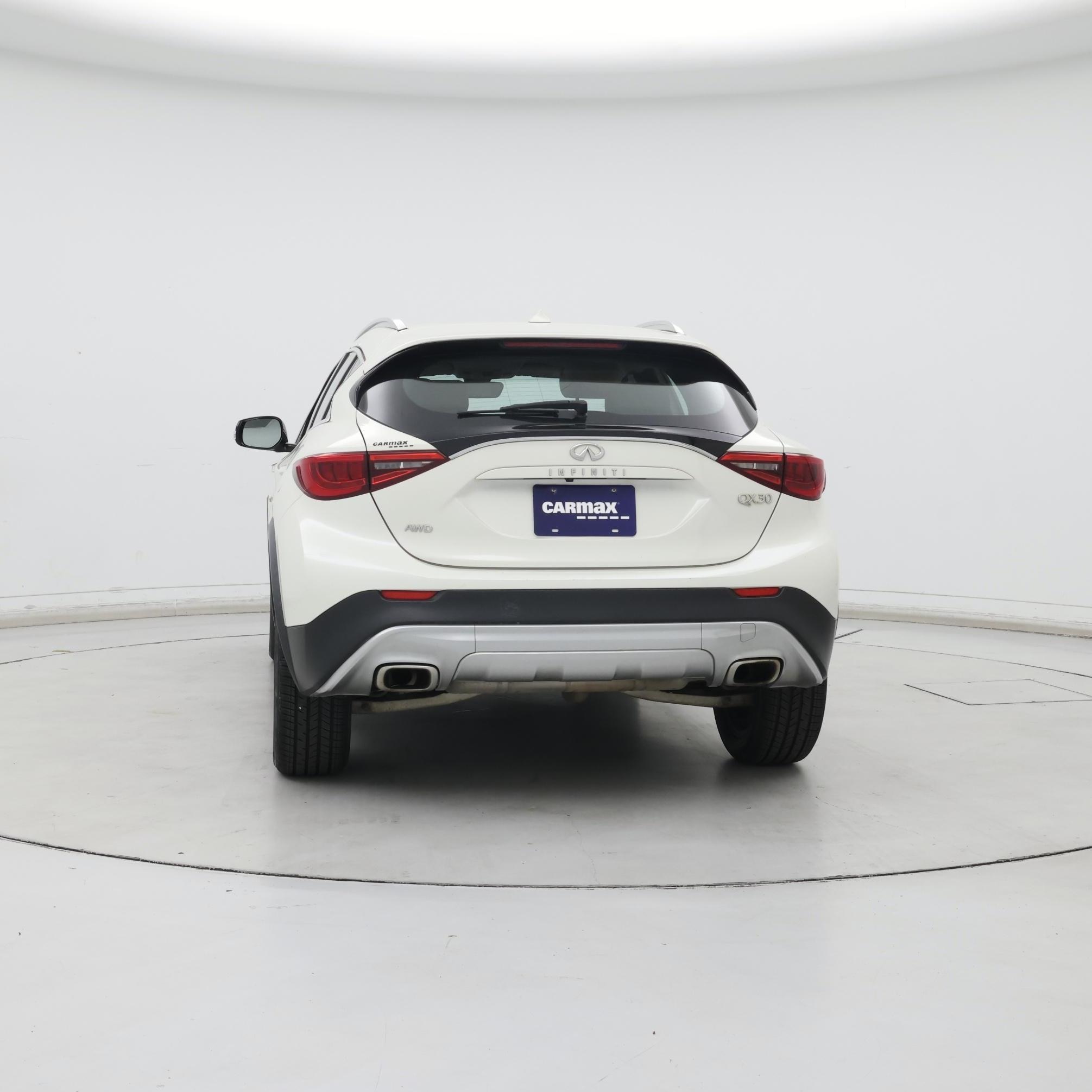 Thumbnail: 2018 INFINITI QX30 - 6